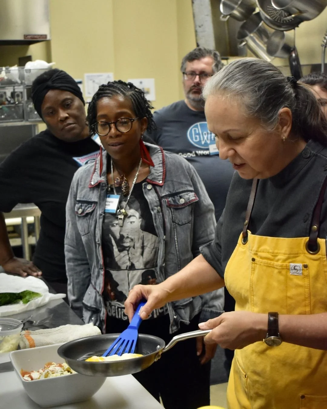 Huge thanks to Guest Chef Iliana De La Vega of @elnaranjoaustin for joining our Culinary Training class this week! ✨

Chef Iliana brought the heat (literally and figuratively) with an incredible lesson on salsas, Huevos Rancheros, and Chilaquiles. 🌶