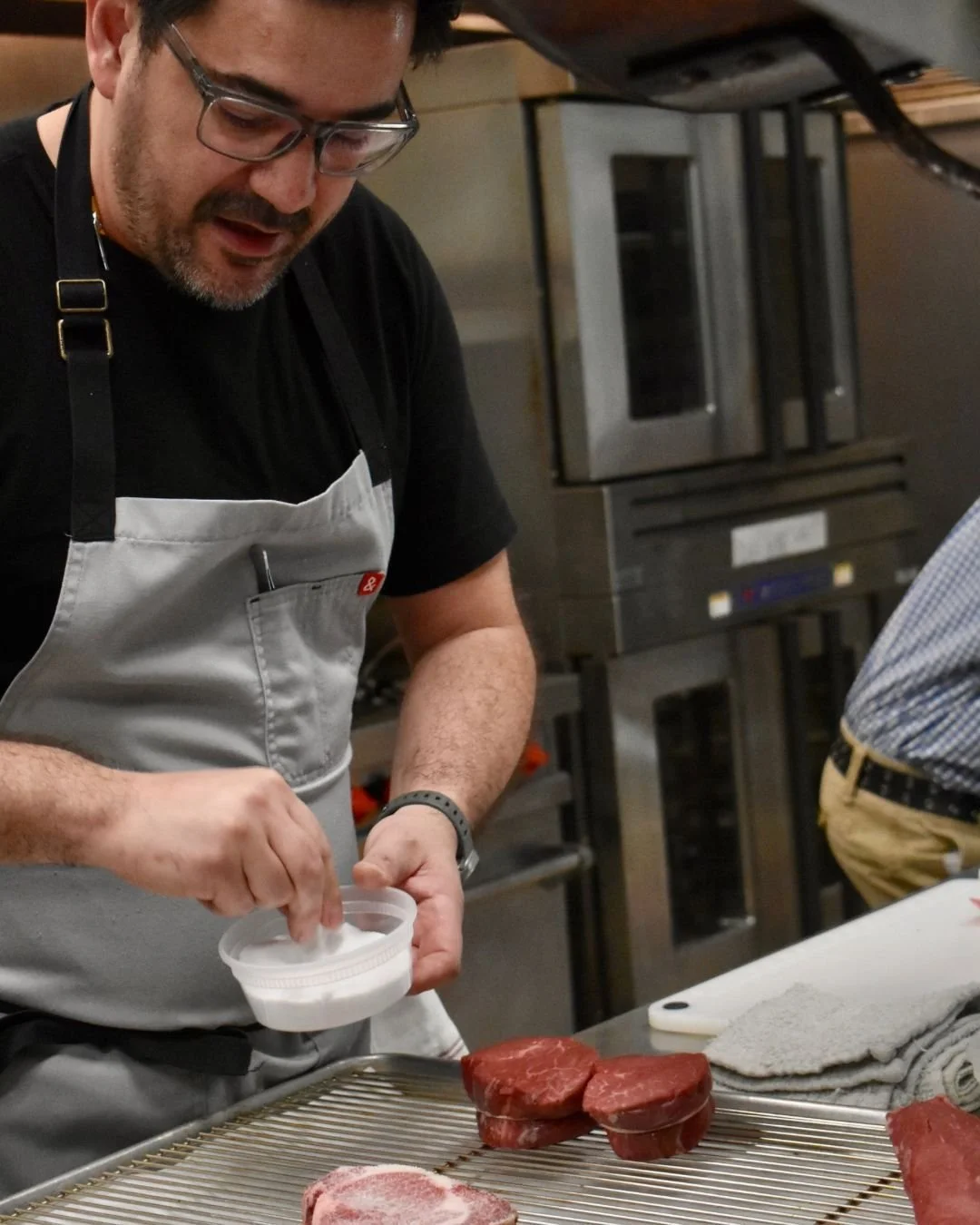 Last Wednesday, our Culinary Trainees got a steak masterclass 🥩🔥 thanks to Chef Jorge Hern&aacute;ndez from the @emmerandrye Hospitality Group!

Chef Jorge brought in different cuts of steak and showed us a few awesome techniques &mdash; from rever