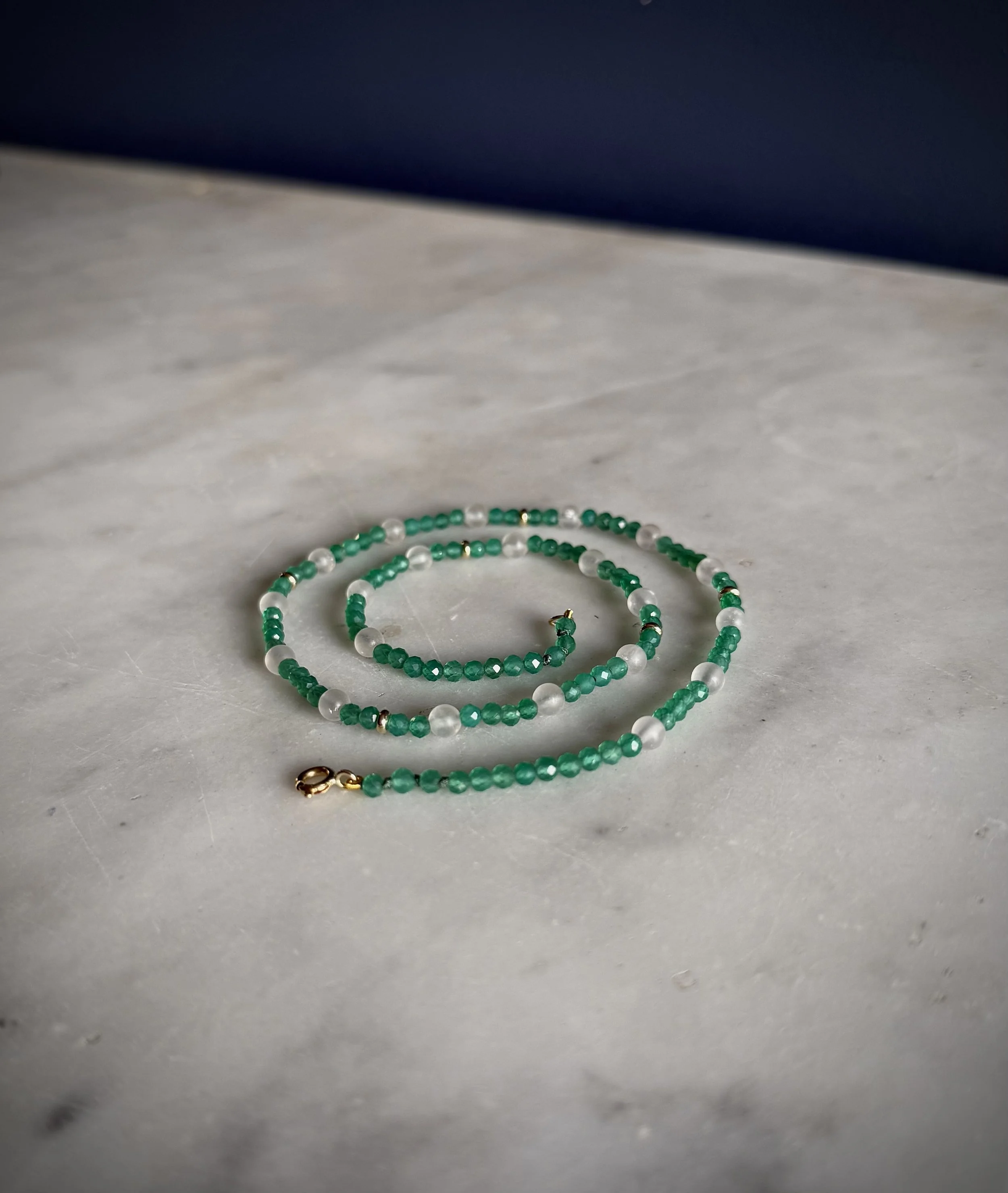 green agate caillou 3mm.jpg