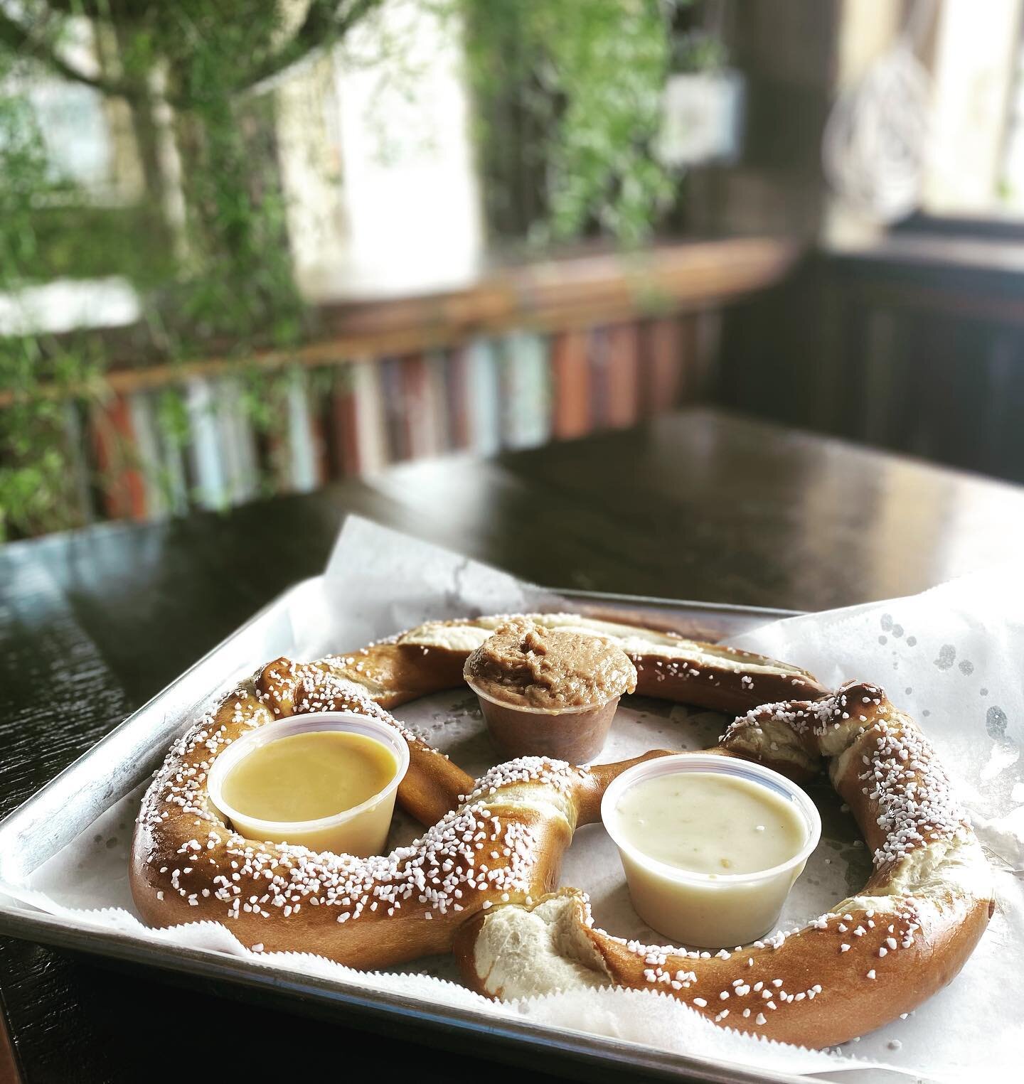 💥 New Beer Cheese Alert 💥

We&rsquo;ve upgraded our Beer Cheese recipe &amp; added honey cinnamon butter to our Salty Skipper Pretzel dip lineup! 

It&rsquo;s a perfect day for a Sunday FUNday at BHB! See you here&hellip; 

#baithousebrewery #hopsf