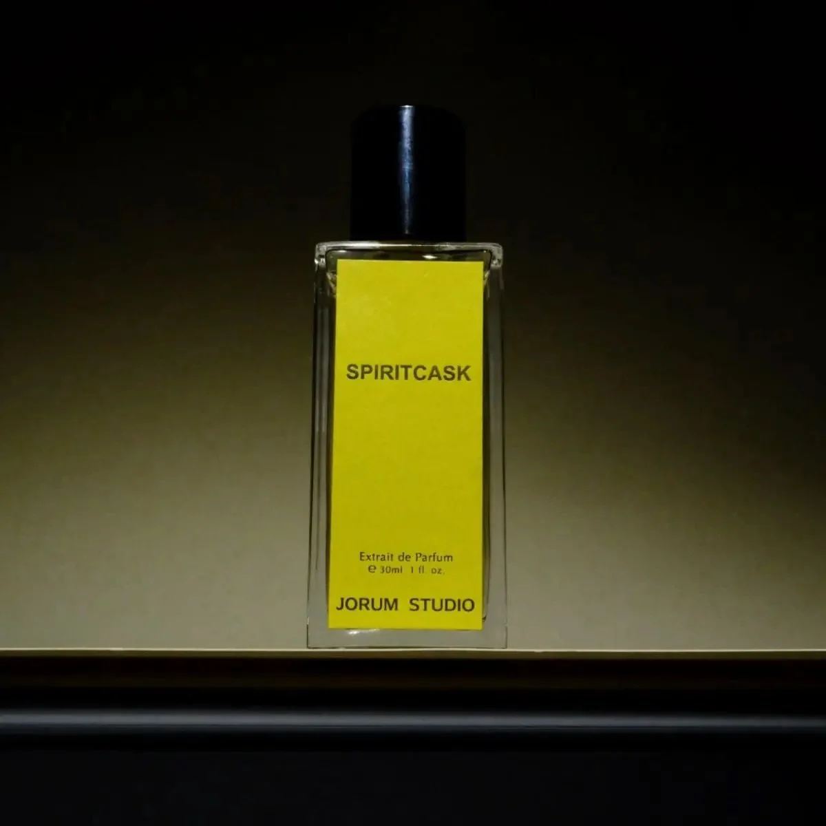Spiritcask Extrait de Parfum by Jorum Studio is the perfect fragrance for this time of year, and both myself and Margot have been pretty much obsessed with it recently. A rich, woody scent which develops to a smoky vanilla - instantly warming, and la