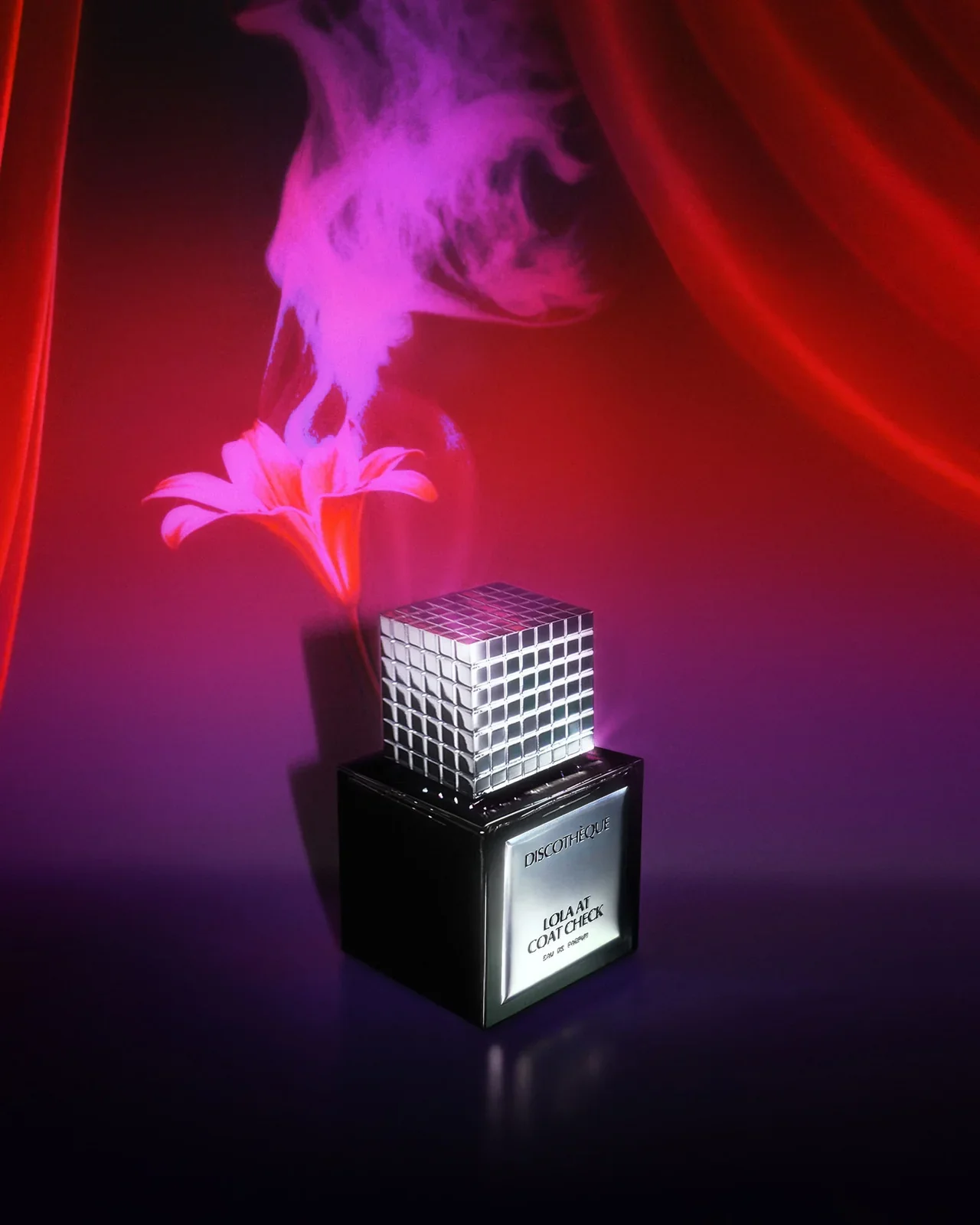 optDQPERFUMECAMPAIGN-6.webp