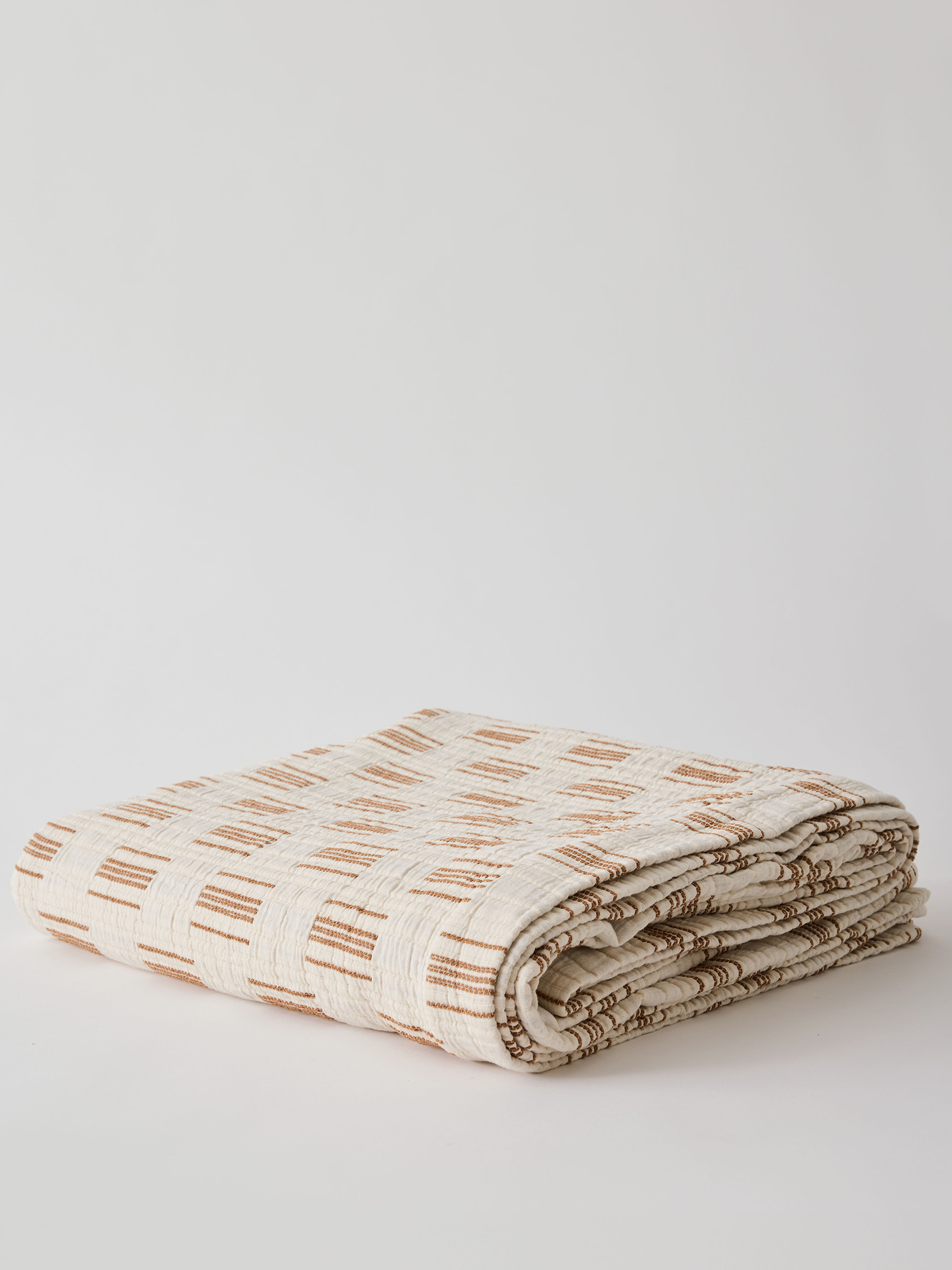 julienbedspread180x260-webb_1.png