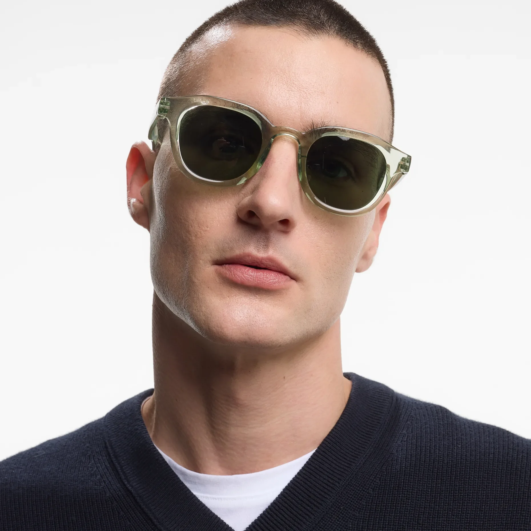 03-Andy-Pistachio-Model-1.webp