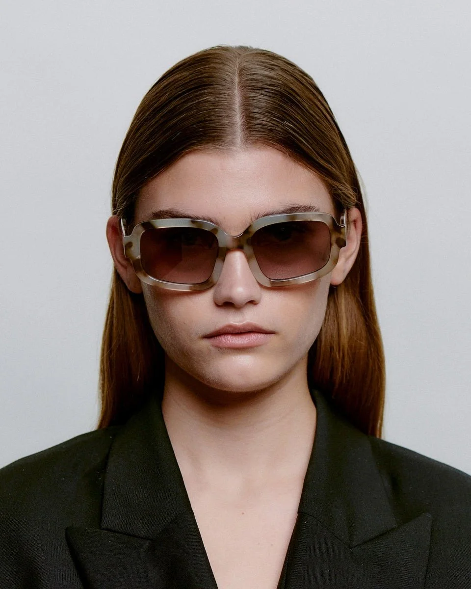 A.KJAeRBEDE_PLUTO_KL2606_COOKIED (3).jpg