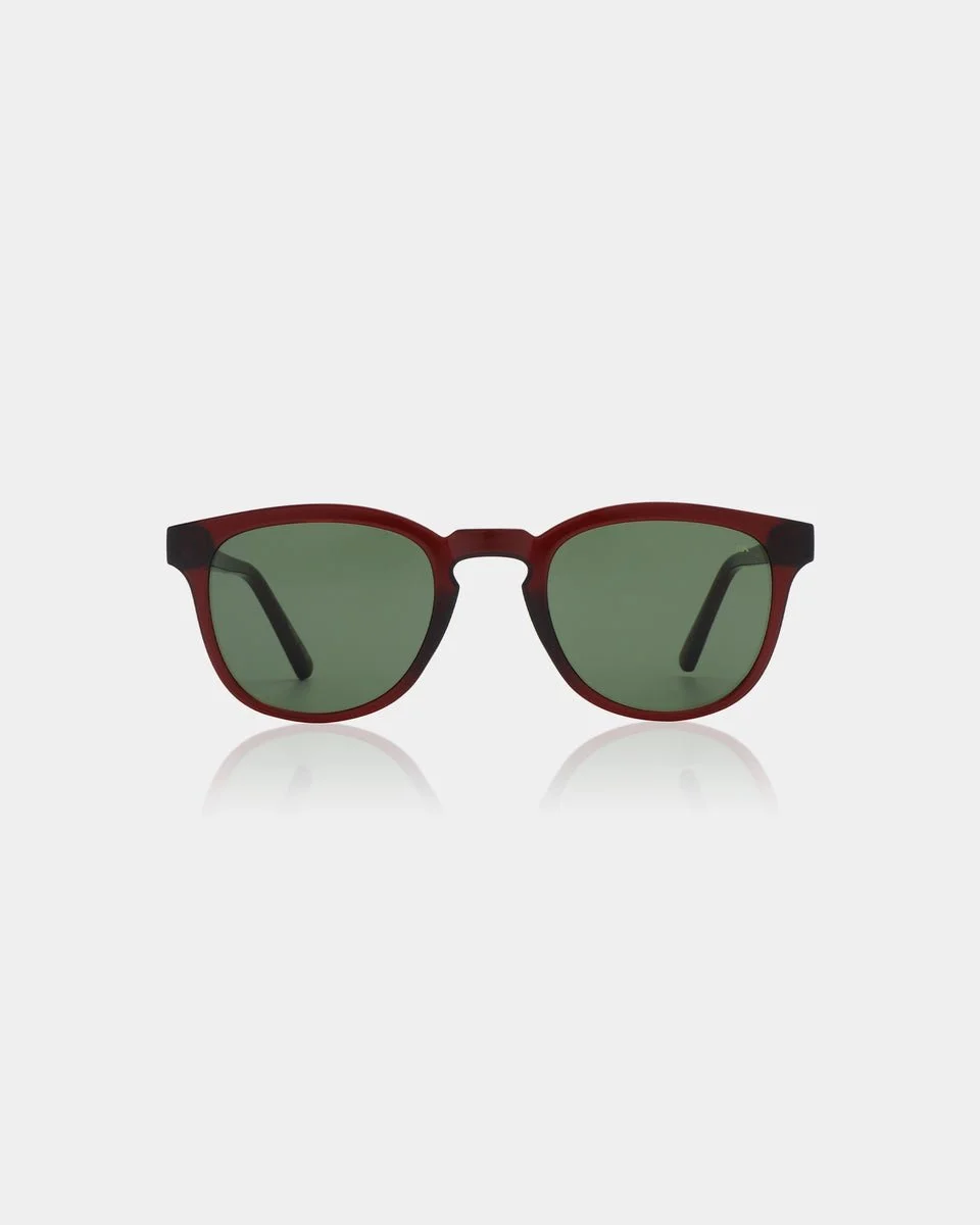 A.KJAERBEDE_BATE_KL1910_BROWN-TRANSPARENT_FRONT_960x1200_crop_center.jpg