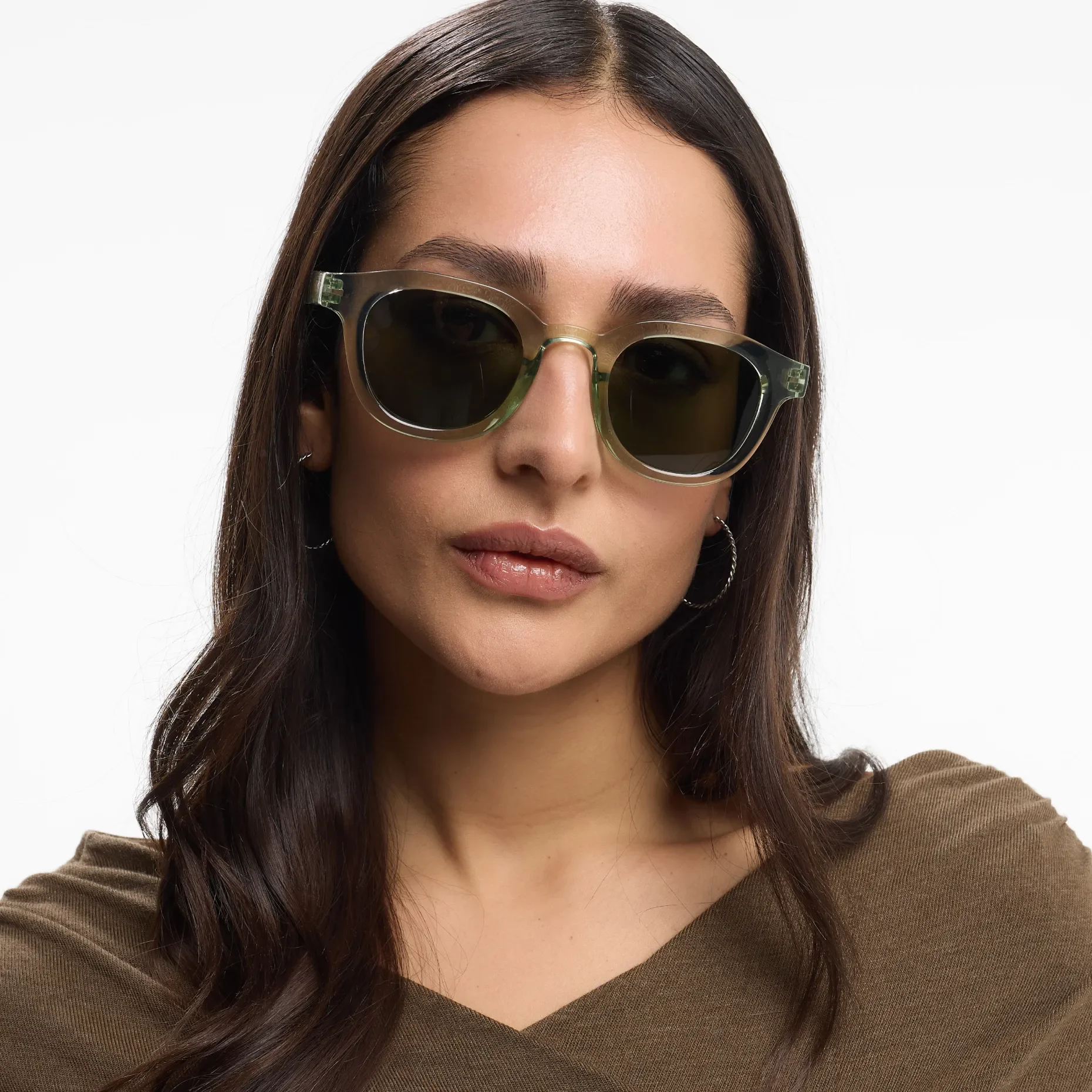 02-Andy-Pistachio-Model-1.webp