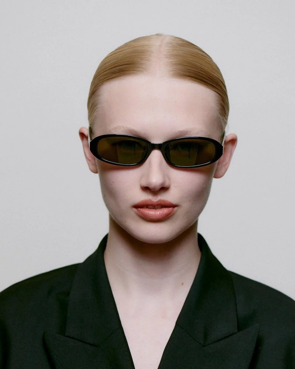 A.KJAERBEDE_MACY_KL2415_BLACK_FR (2).jpg