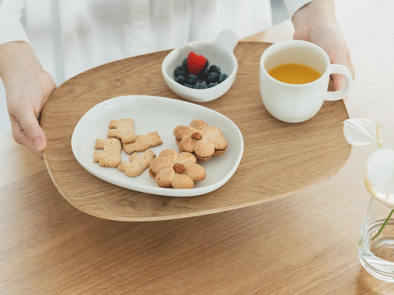 unitea-tray360x270_detail_02.jpg
