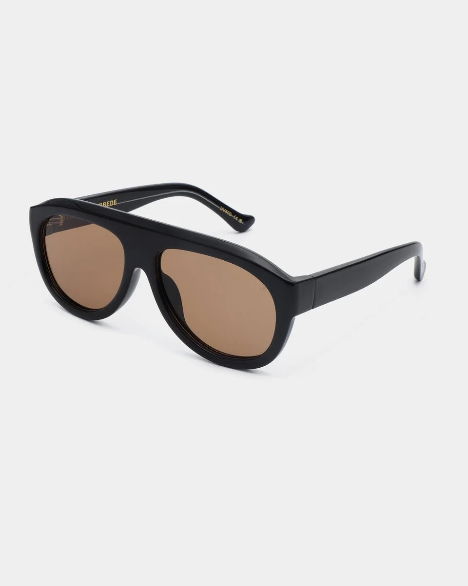 A.KJAeRBEDE_RIO_KL2601_MATTEBLACK_SIDE_960x1200_crop_center.jpg