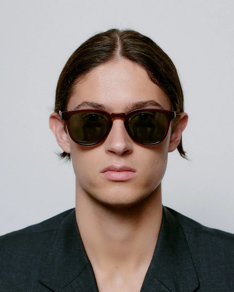 A.KJAERBEDE_BATE_KL1910_BROWN-TRANSPARENT_MAN_FRONT_960x1200_crop_center.jpg