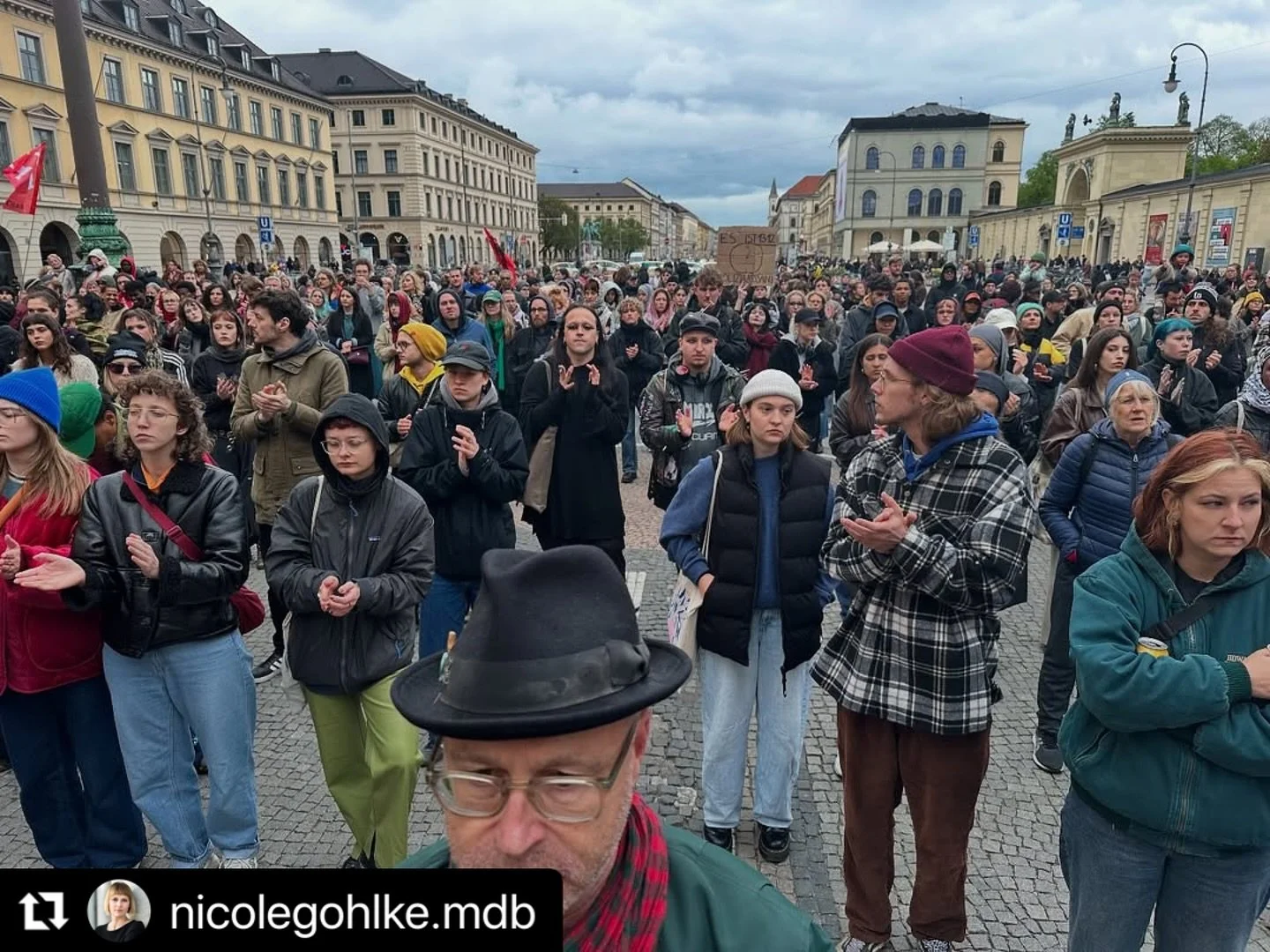 Es war nicht leicht, die Kraft und den Mut aufzubringen, nach den schrecklichen Ereignissen in Oldenburg wieder auf die Stra&szlig;e zu gehen &ndash; um gegen die Entmenschlichung Schwarzer Leben in Deutschland zu k&auml;mpfen. Doch der Zusammenhalt 