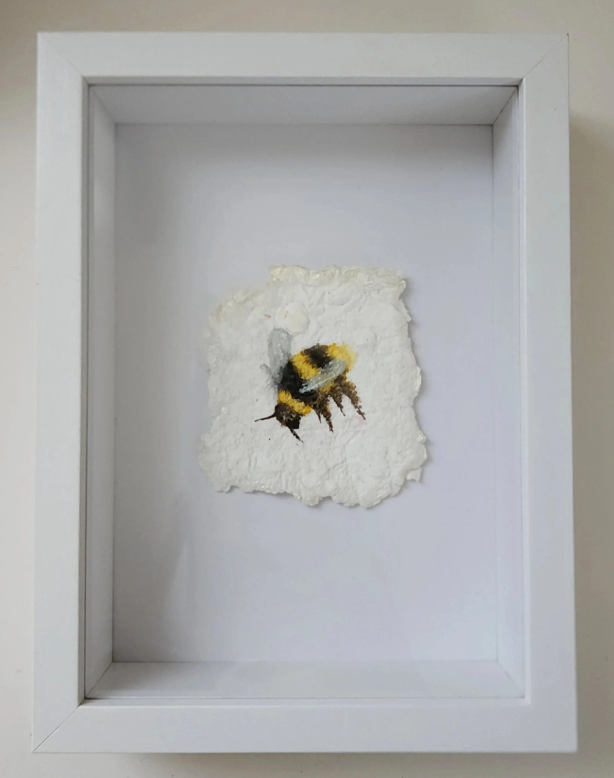 "Bumble Bee"
Watercolor on handmade paper
2"2"
2023
NOT FOR SALE