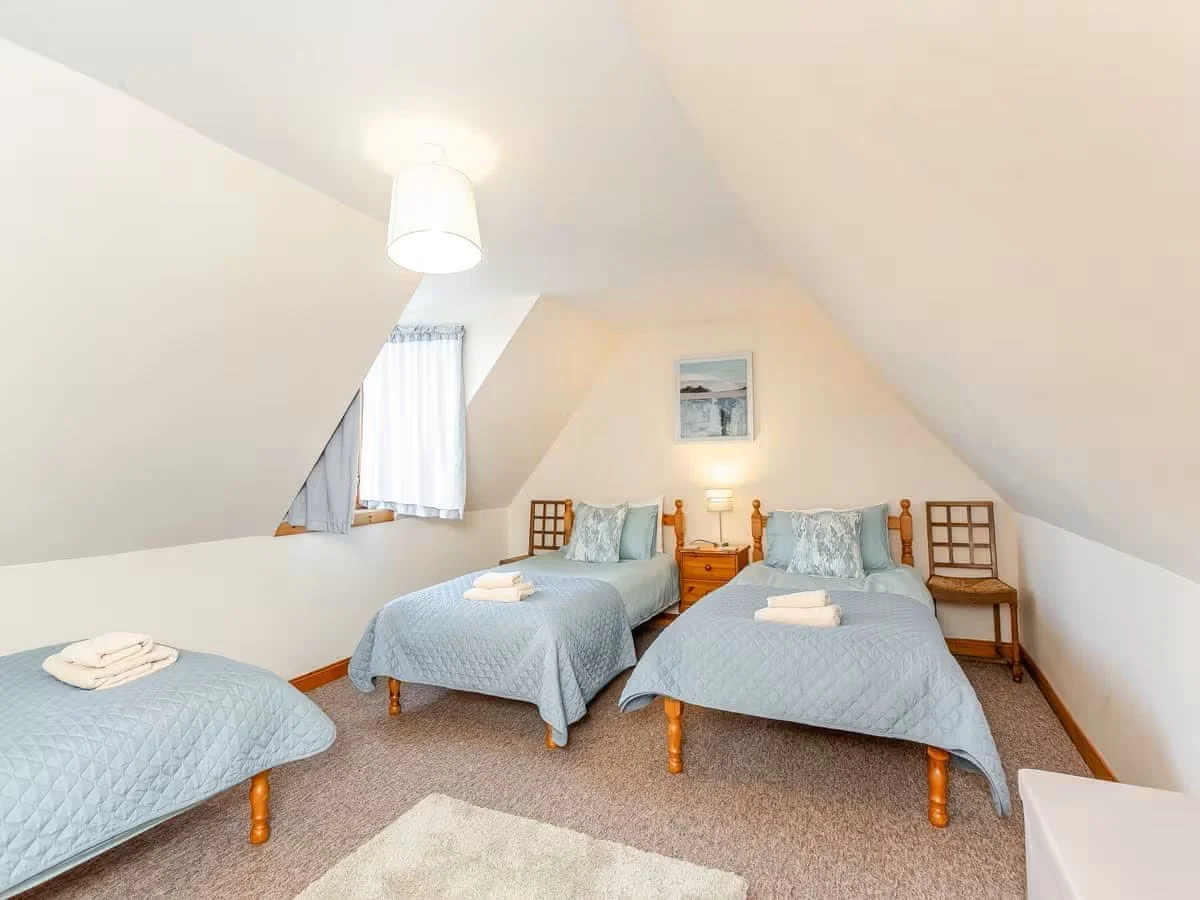 Wester - Bedroom  tripple.jpeg