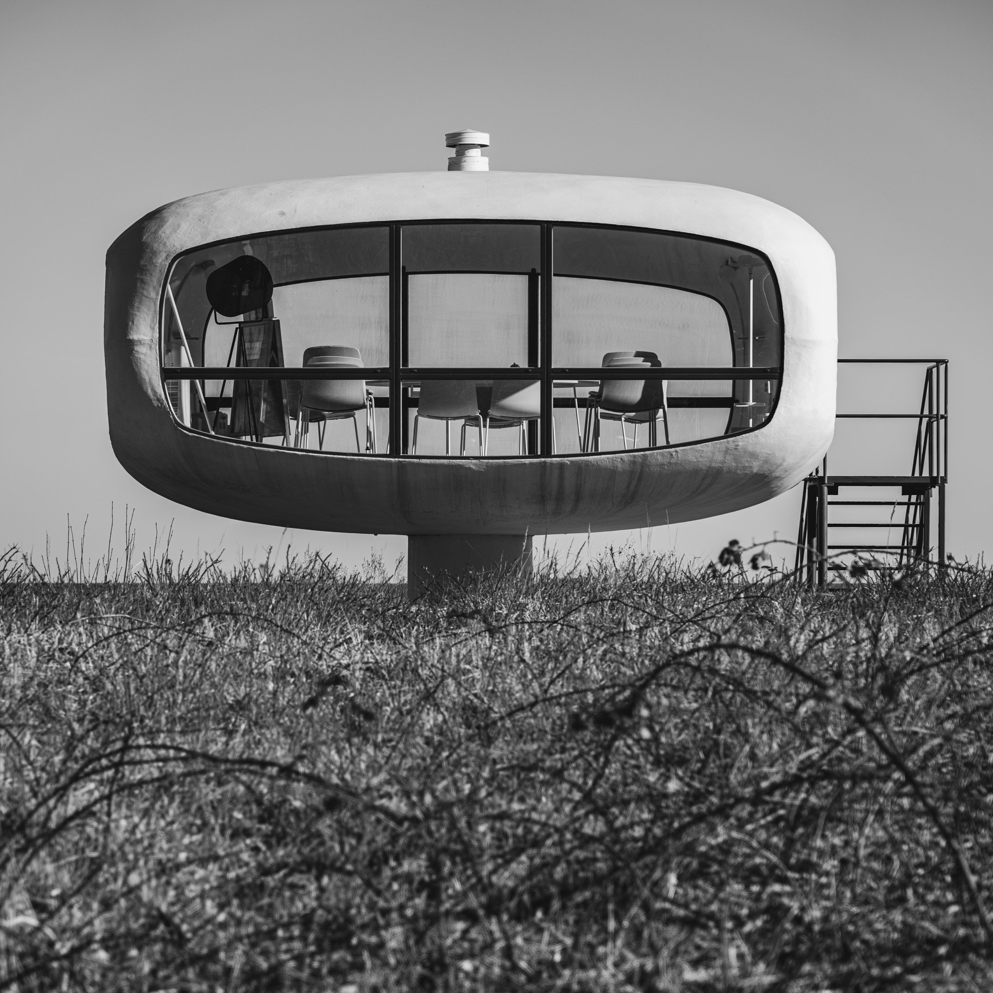Müthers "Ufo" - Strandwache in Binz