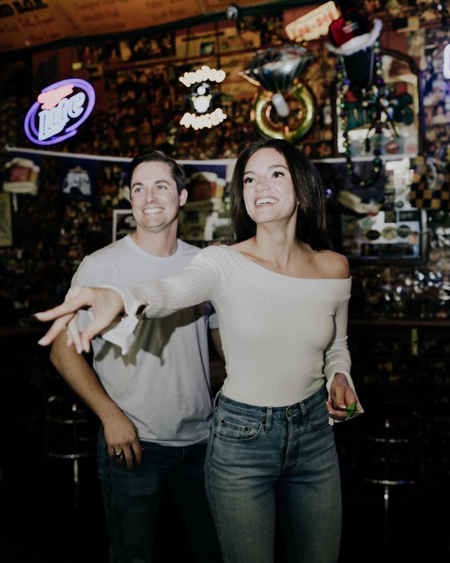 These two wanted their Nashville engagement session to embody a normal weekend together. We started at one of their favorite local bars where they shared a beer and played a game of darts. These are way toooo good. 📸🎯🤟🏼