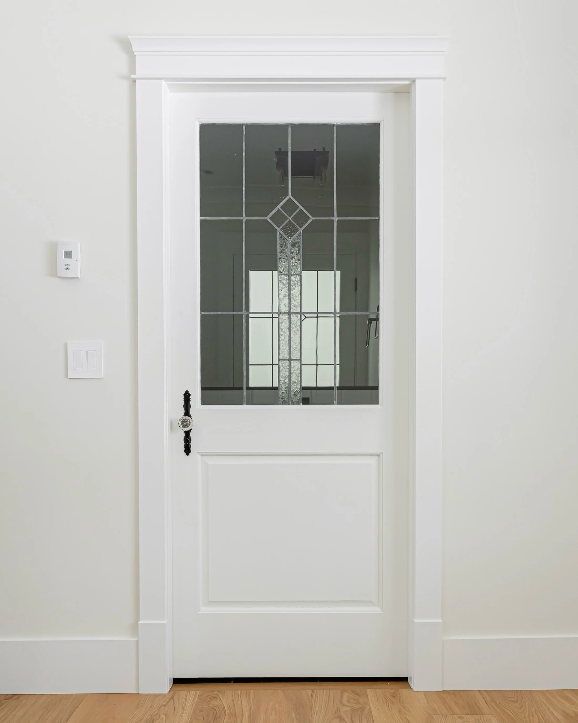 Little decisions make a big impact: this heritage door was one of those decisions. 

Project: Topham Estates | Rancher 
Design: @shayeinteriors
Contractor: @stevetrademark 

#interiordesign #heritagedoor #langleybusiness #langleybc