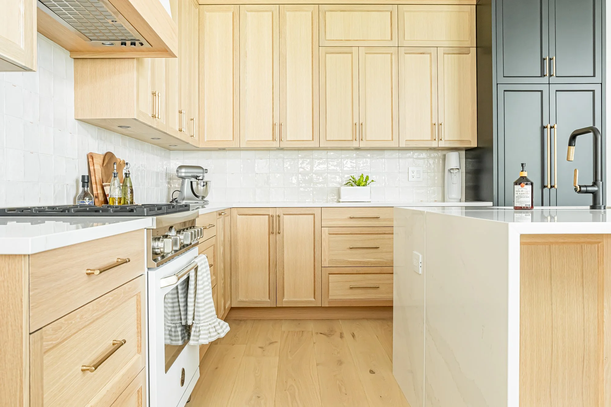 CSP_EA-1823 Parkway Blvd_HD-6672.jpg