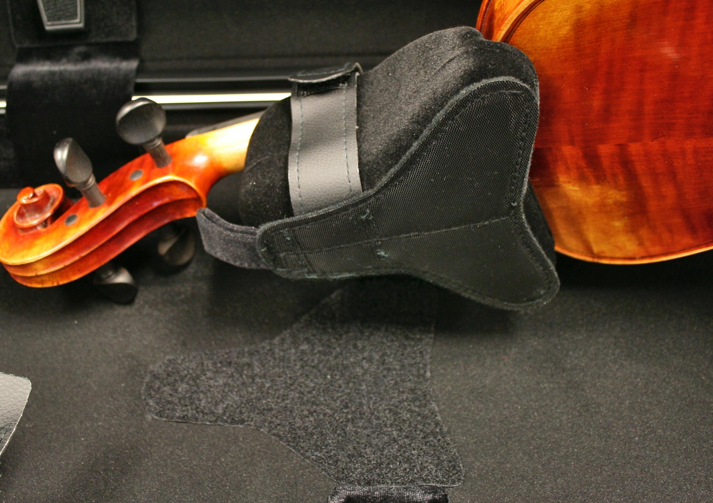 GEWA_Pure_18_Polycarbonate_Shaped_Violin_Case_Neck_Adjuster.jpg