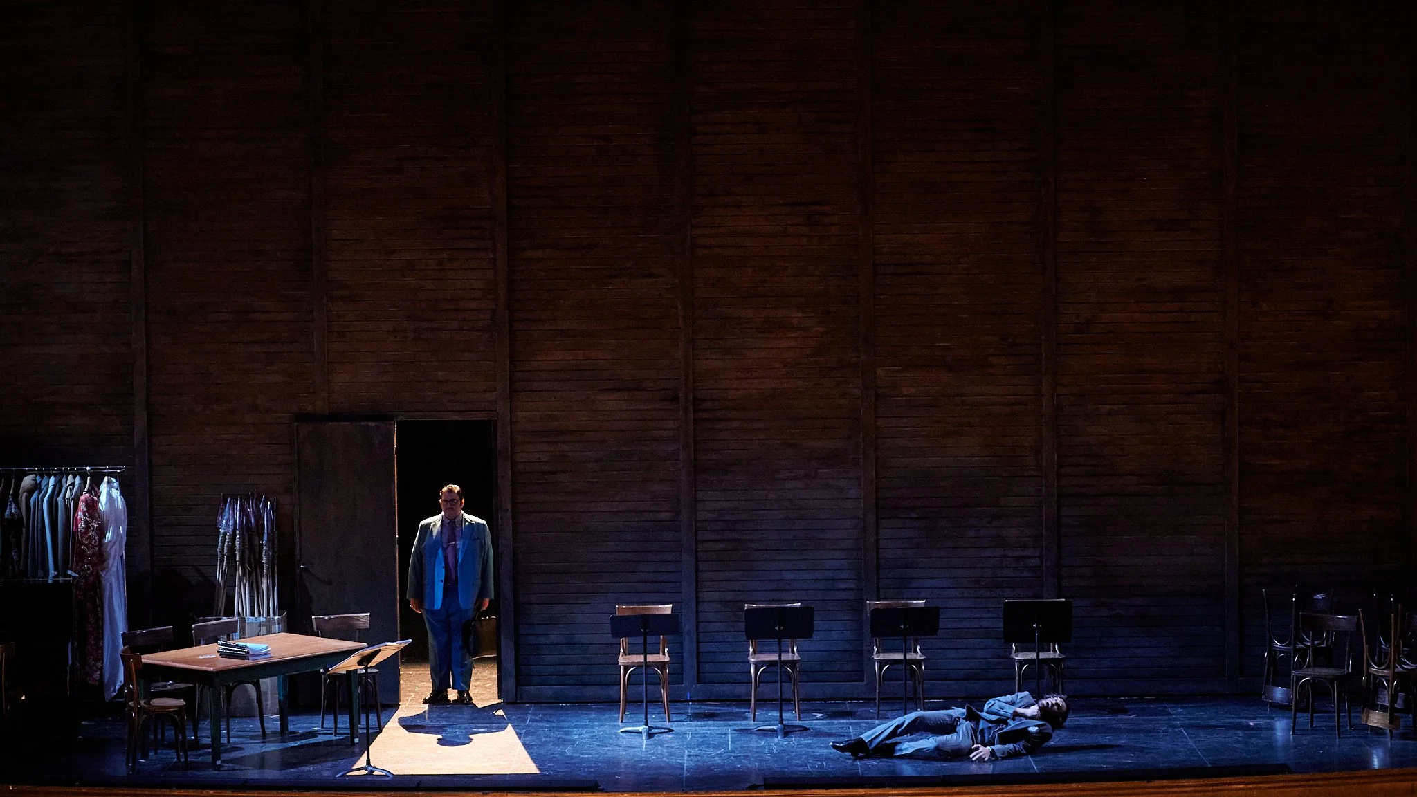 Le convenienze Ed inconvenienze teatrali