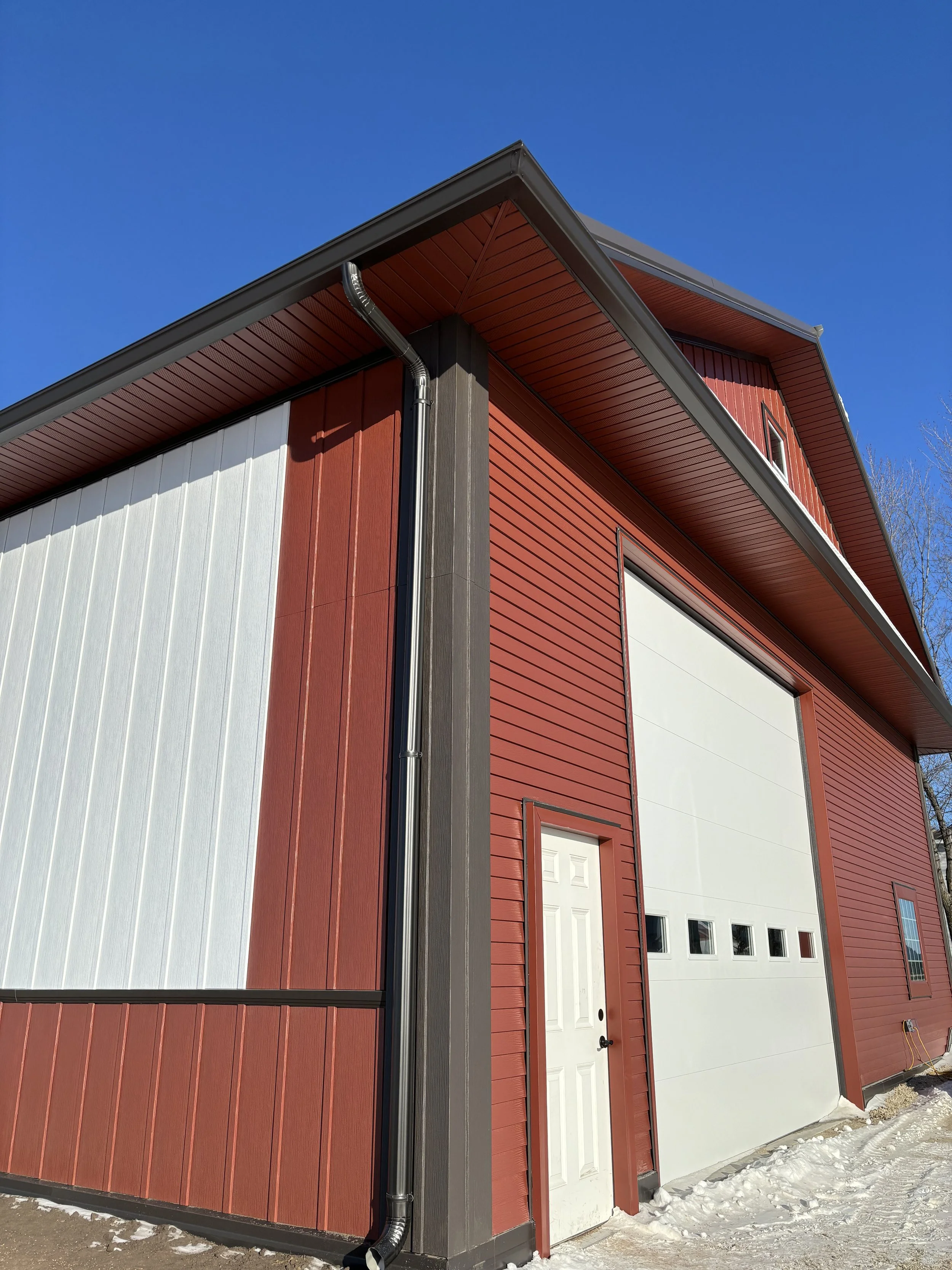 Round Corrugated downspout on 6" k-style gutters 
