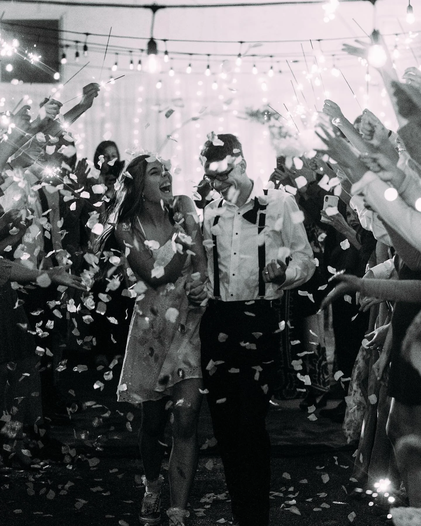 Long weekend calls for a wedding.
Congrats to the bride and groom!
