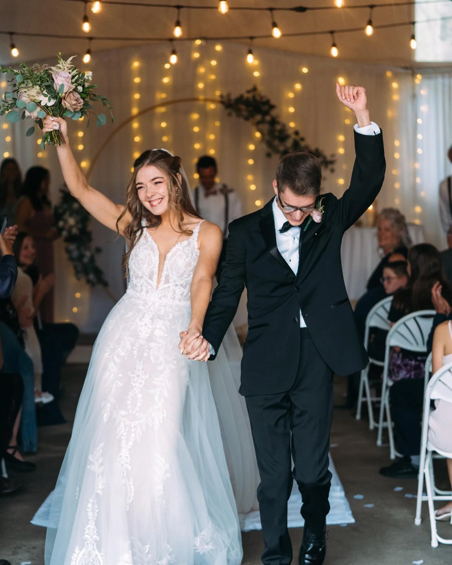 Long weekend calls for a wedding.
Congrats to the bride and groom!