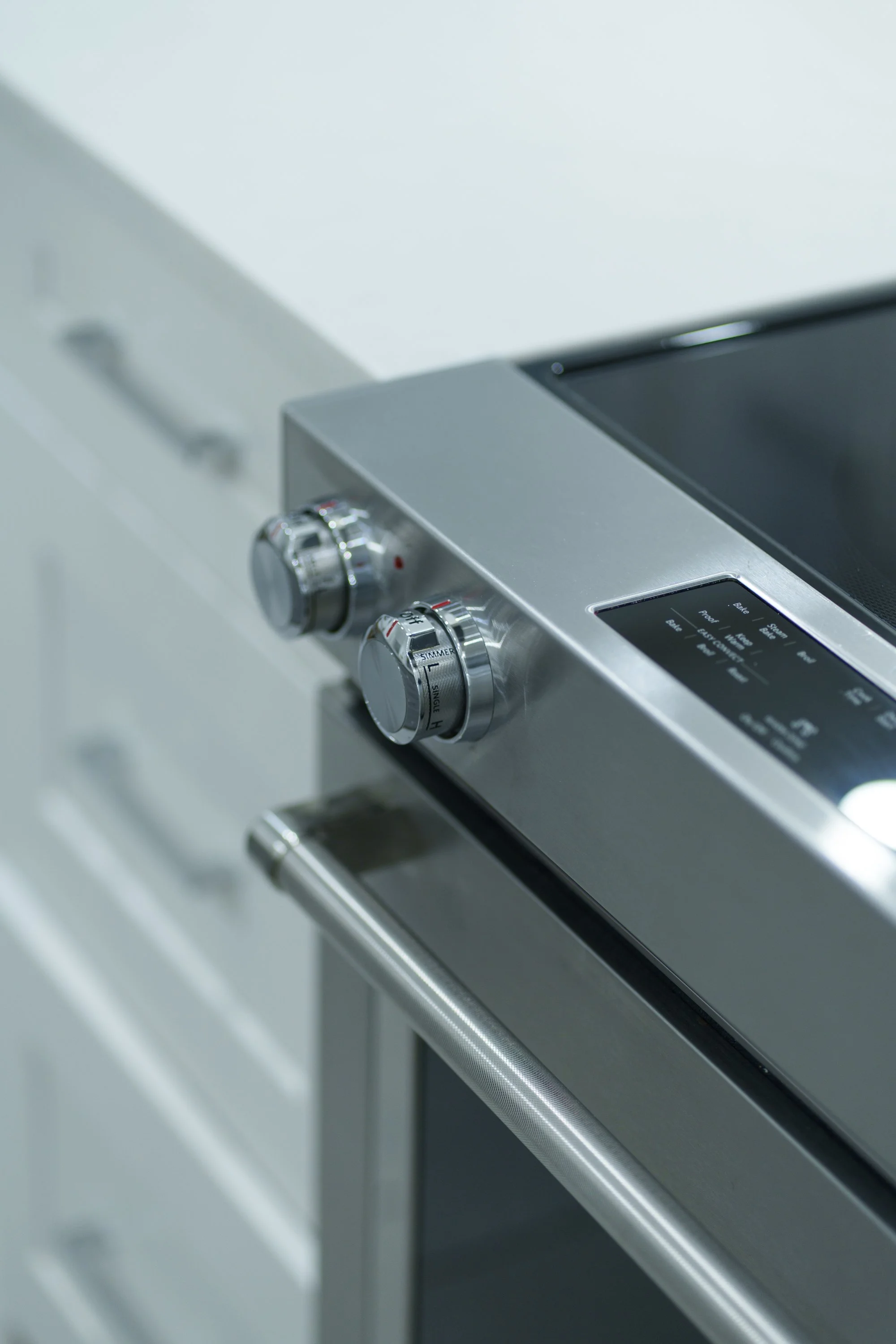 3216 Vimy Crescent Editorial MLS Res-11.jpg