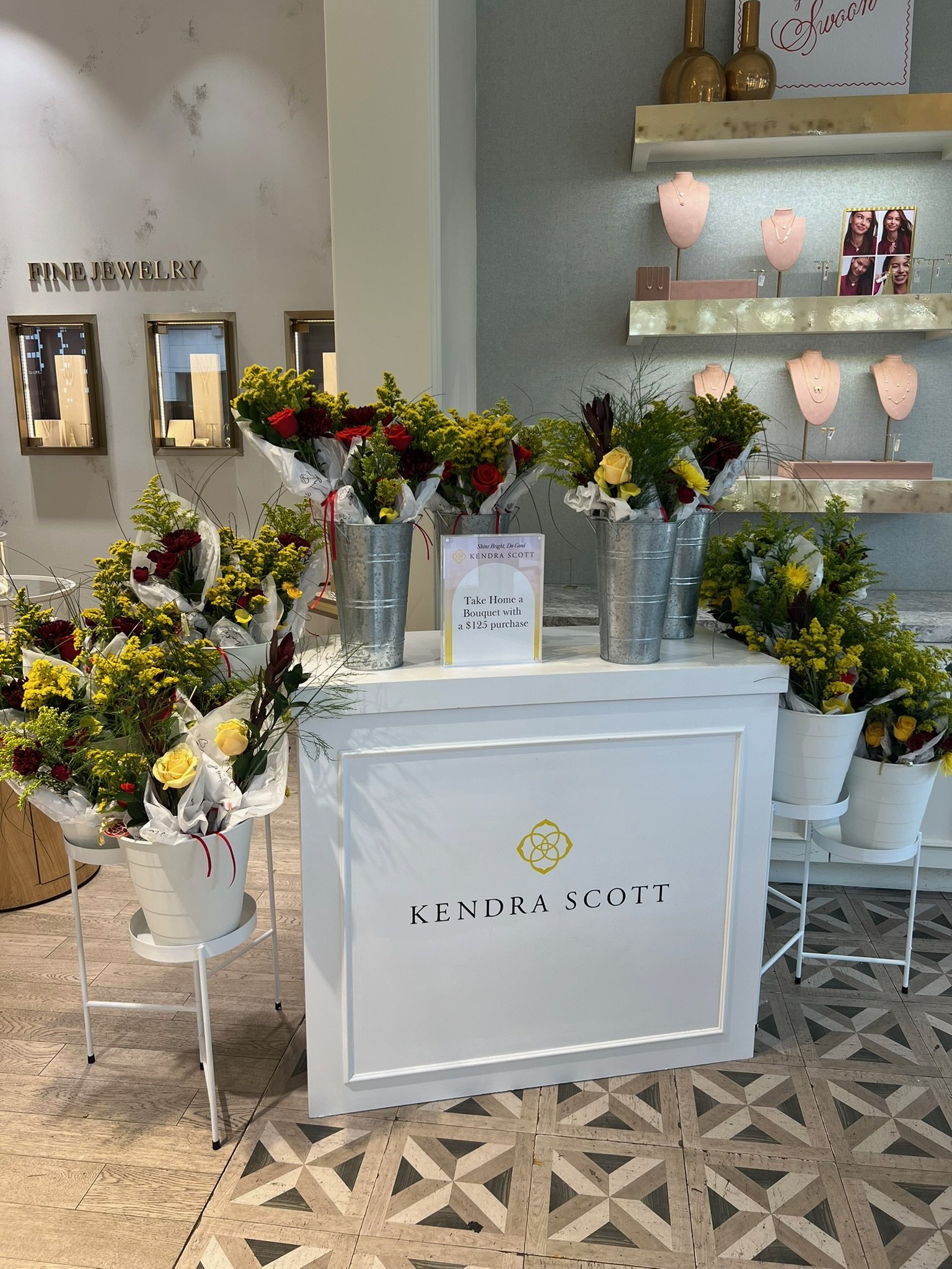 Kendra Scott Grab and Go Bouquets