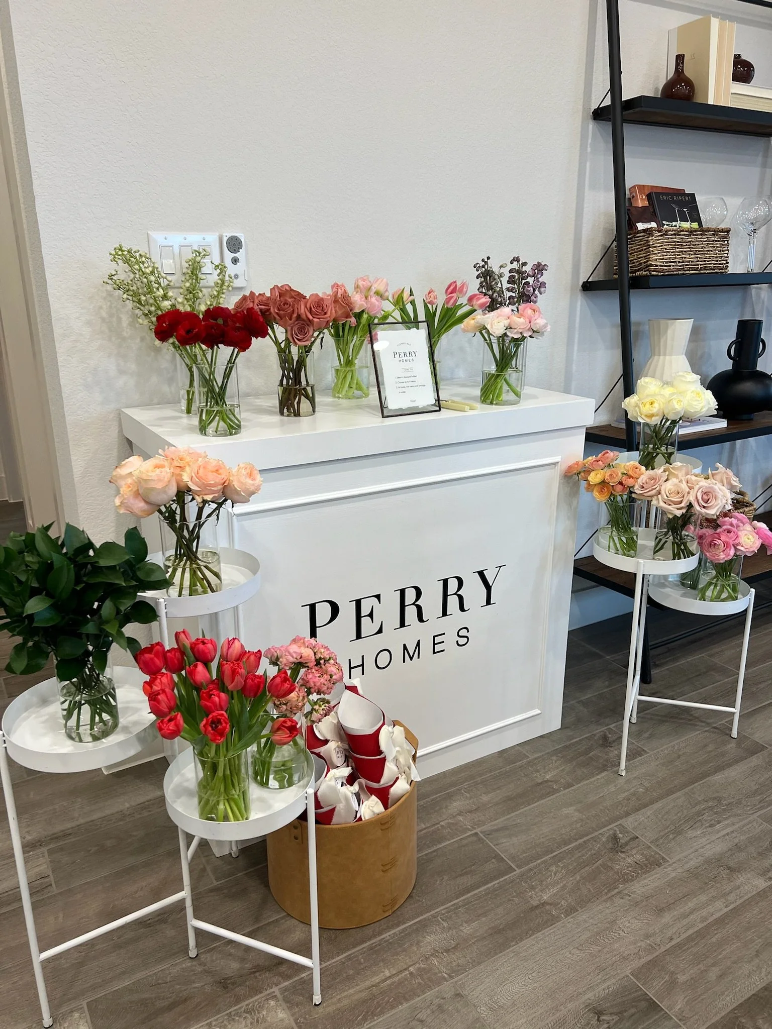 Perry Homes Mini Bouquet Bar