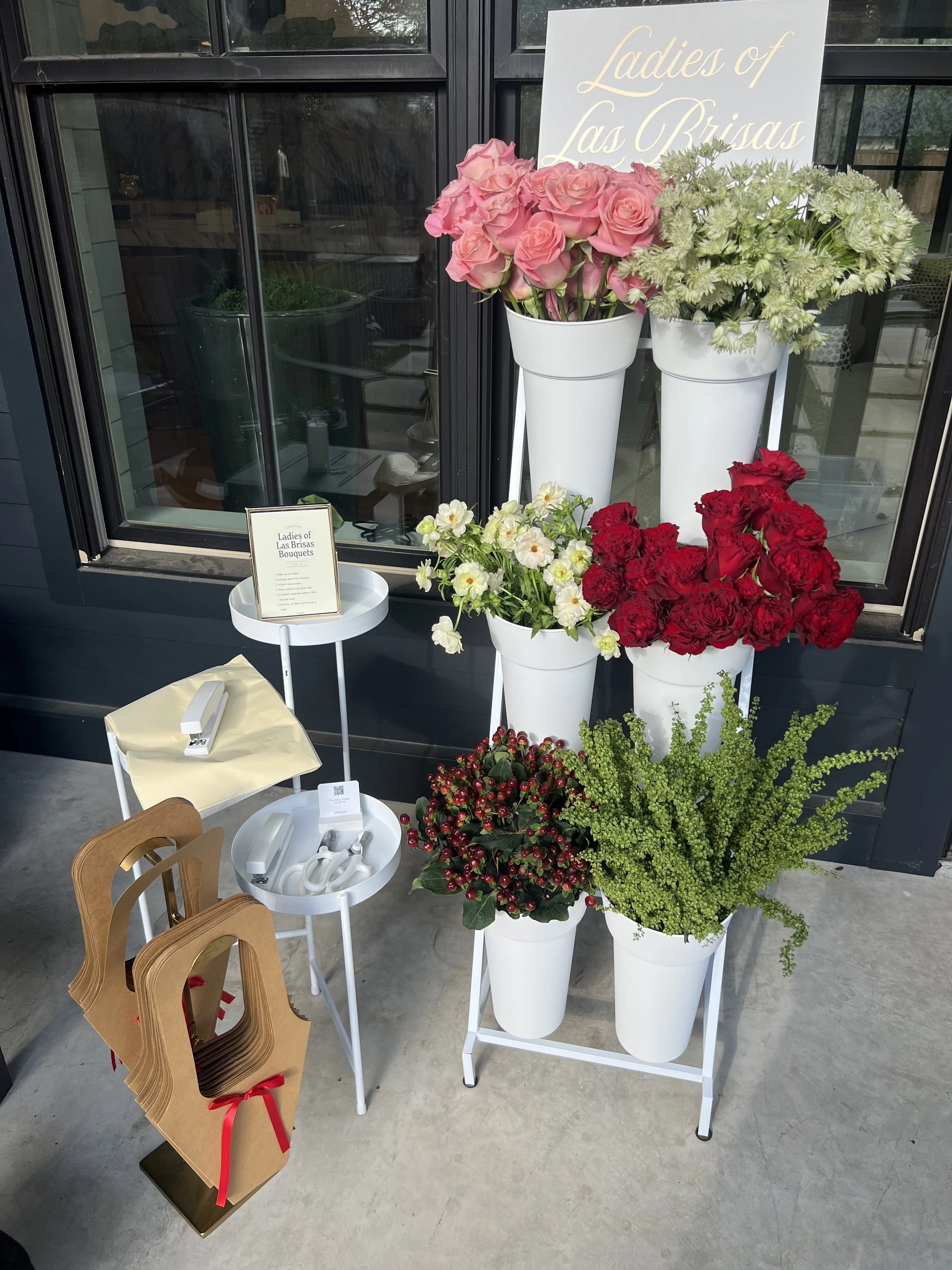 Petite Flower Bar Stand