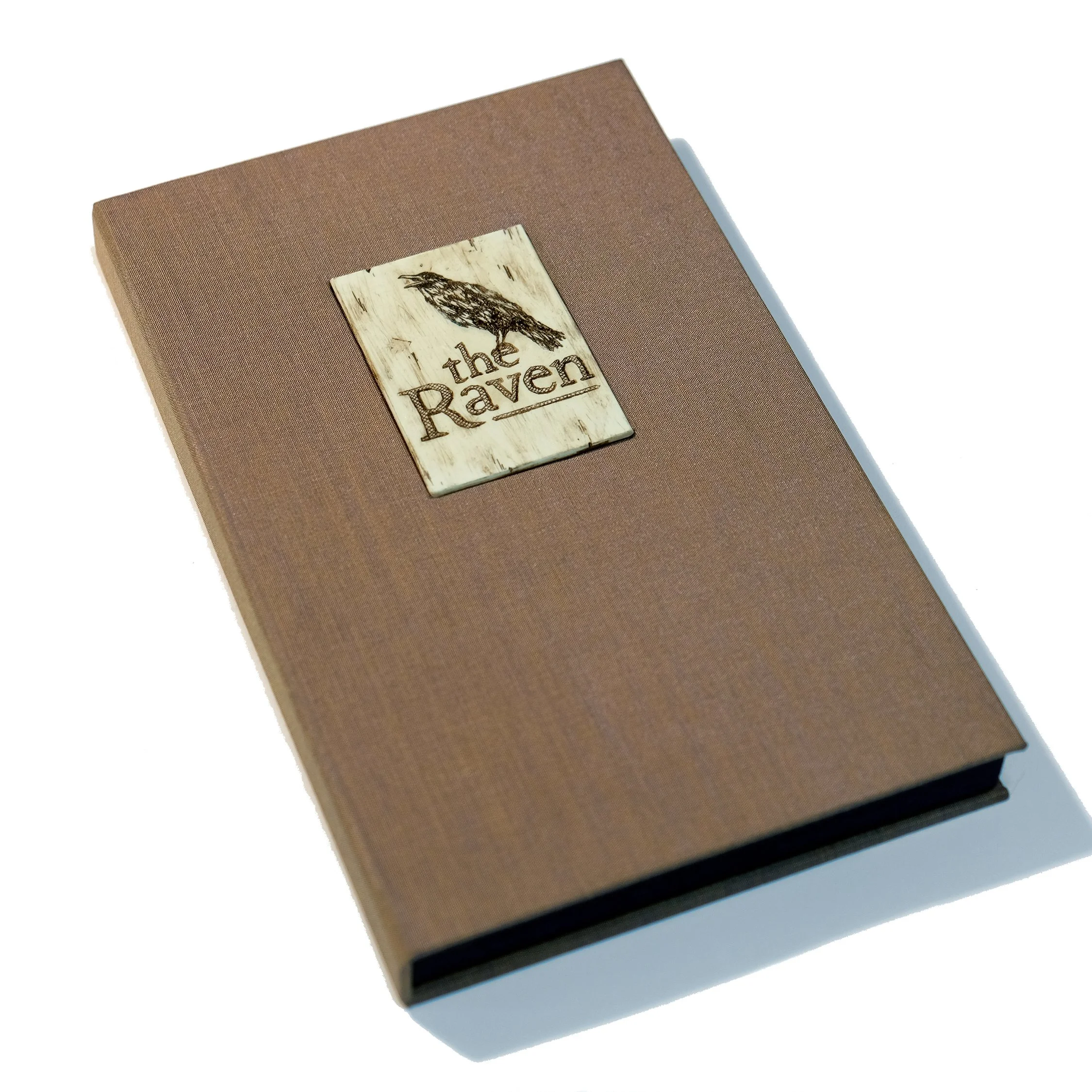 Raven Clamshell Closed-Sm.jpg