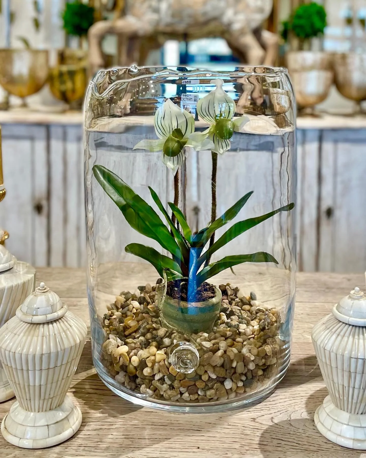 Instant holiday centerpiece.
#heritageclt #curateddecor #centerpiecesideas