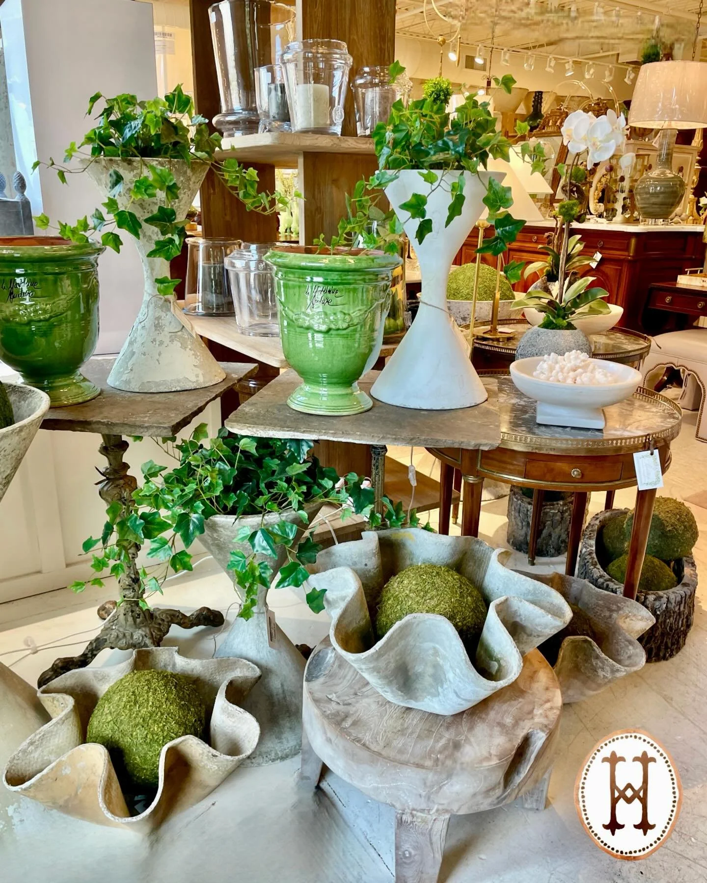 All the things for Spring planting. Discover our exciting collection of one-of-a-kind, hand-selected Curated Decor. Shipping available. #heritageclt #curateddecor #interiordesign #interiordesigner #charlotteinteriordesign