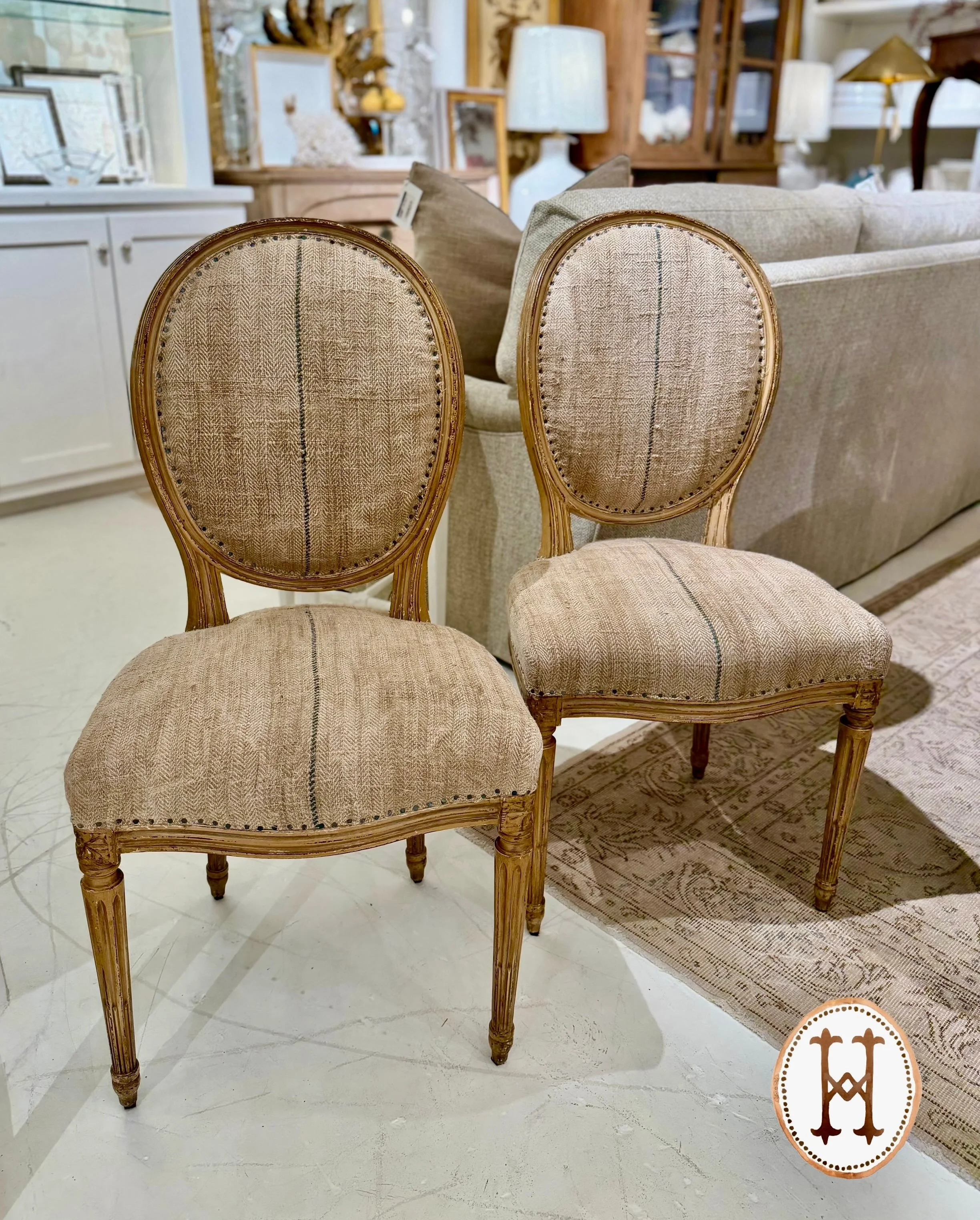 Let&rsquo;s have a dinner party! And pick up some dining chairs from Heritage! Discover our extensive collection of one-of-a-kind, hand-selected European Antiques and Curated Decor. Find more details and pics on our website at www.heritagemarkdesign.