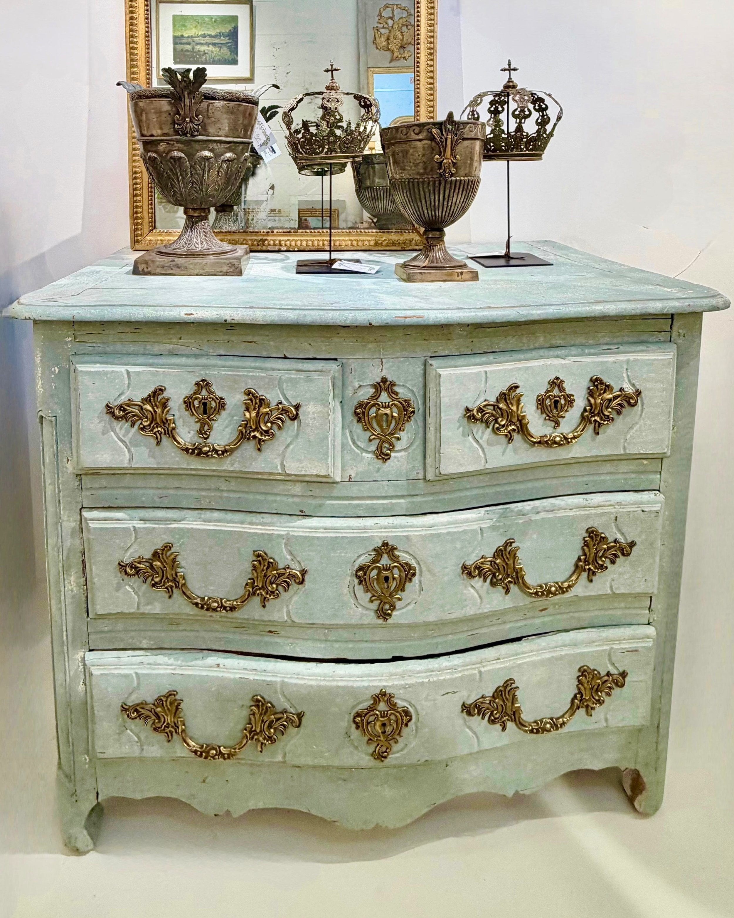 Discover our extensive collection of one-of-a-kind, hand-selected European Antiques and Curated Decor. Find more details and pics on our website at www.heritagemarkdesign.com. Shipping available. #heritageclt #curateddecor #europeanantiques 
#italian
