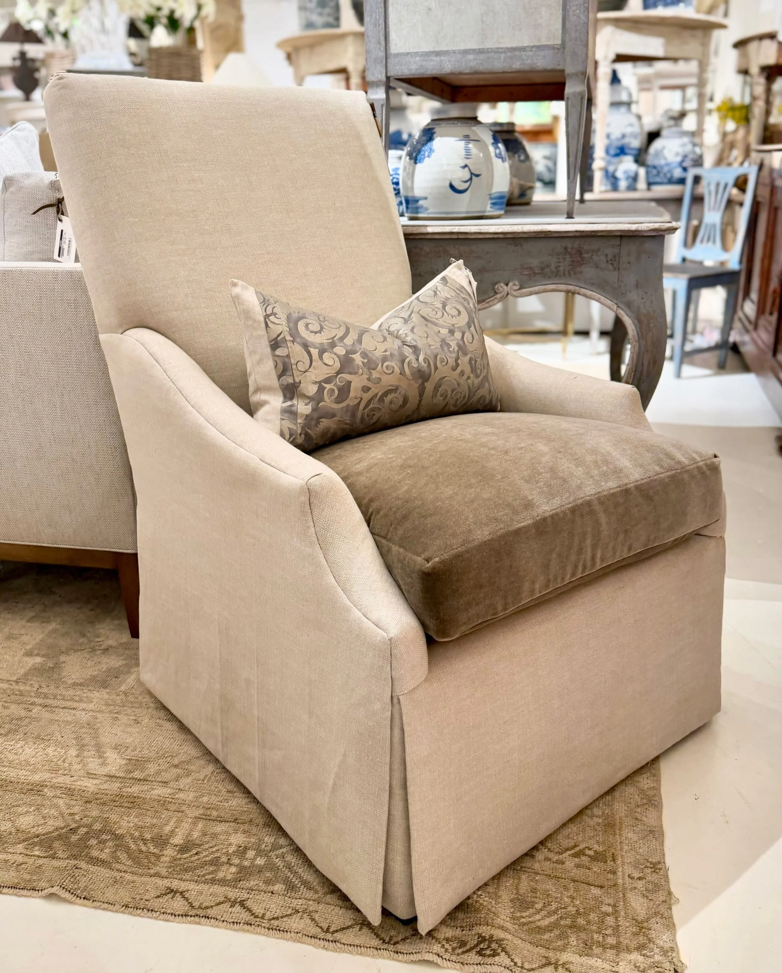 A favorite @wesleyhallfurniture chair just arrived covered in a beautiful linen fabric and mohair seat cushion for the win! Discover our exciting collection of hand-selected Custom Upholstery. Find more details and pics on our website at www.heritage