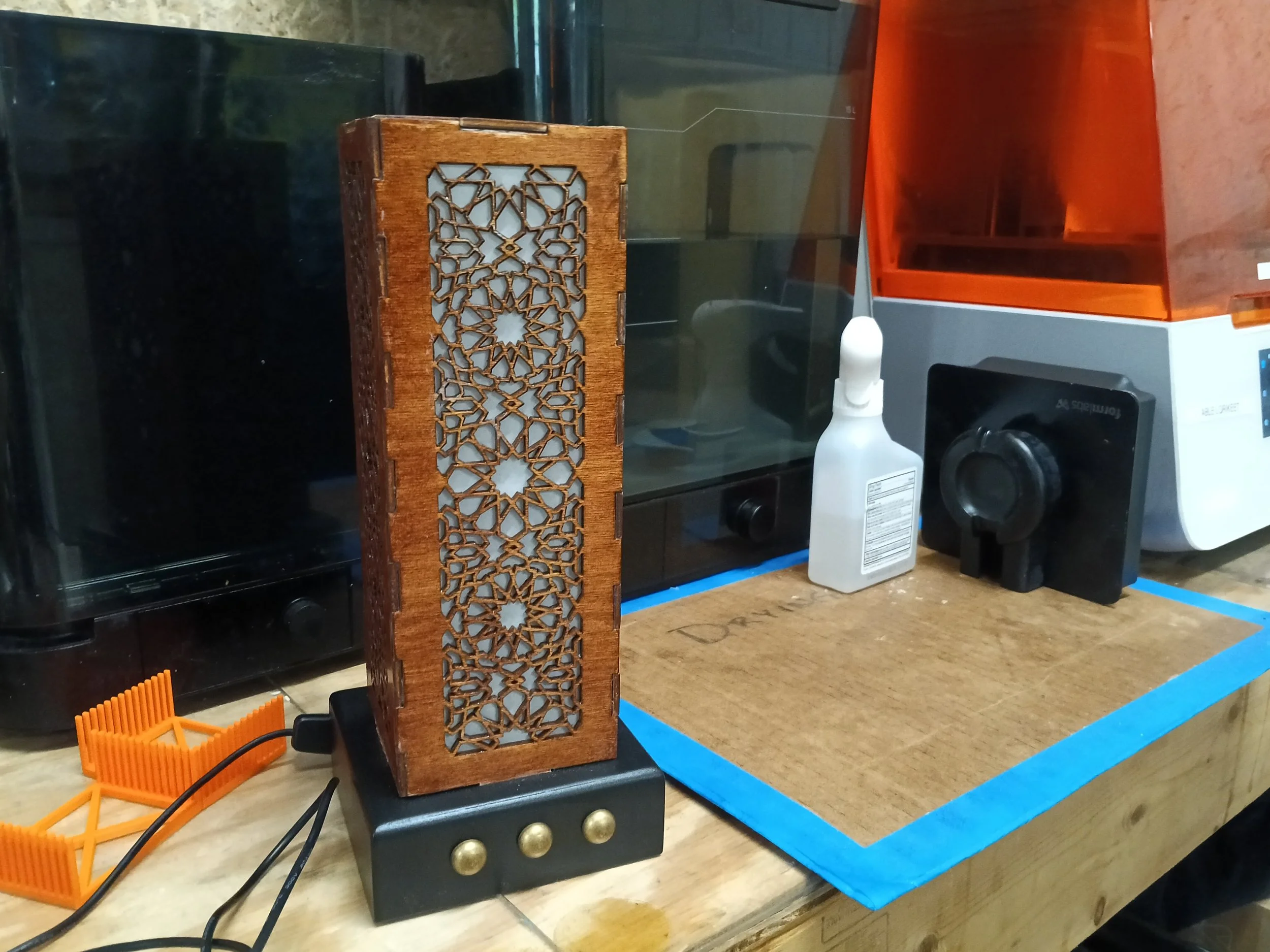 Digital Fabrication for Makers