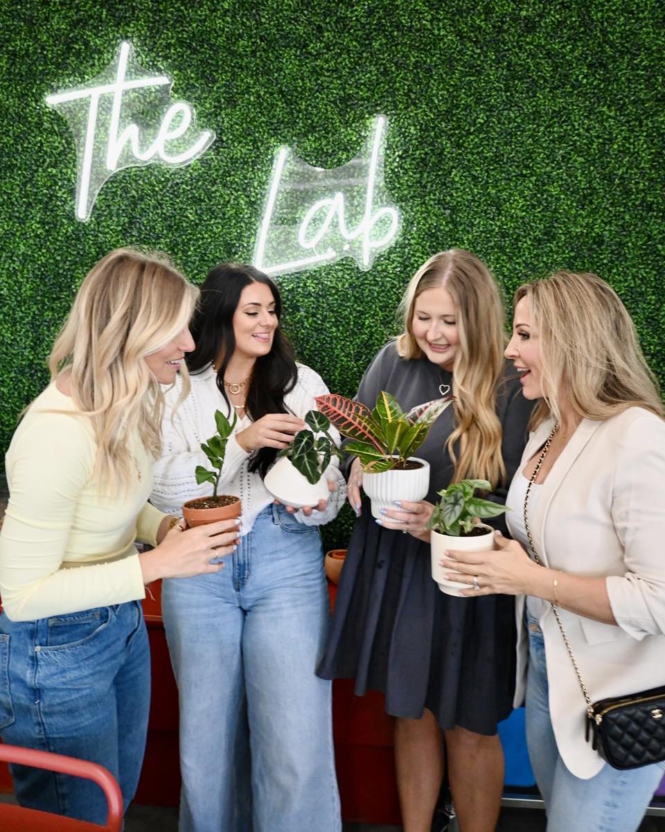 Mondays don&rsquo;t have to suck, this week grab your crew and head to Urban Grounds. It&rsquo;s time to bring some new plant babies home for the spring! Pick your plant, pick your pot, and head to the lab for the ultimate UG planting experience ✨ 


