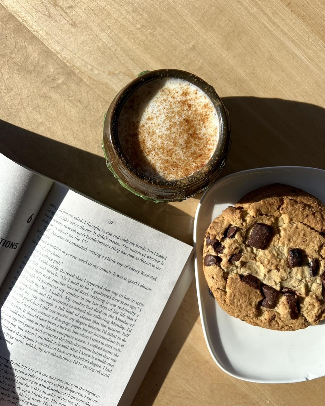 It&rsquo;s a cookie with your coffee type of morning ☕️✨🍪
