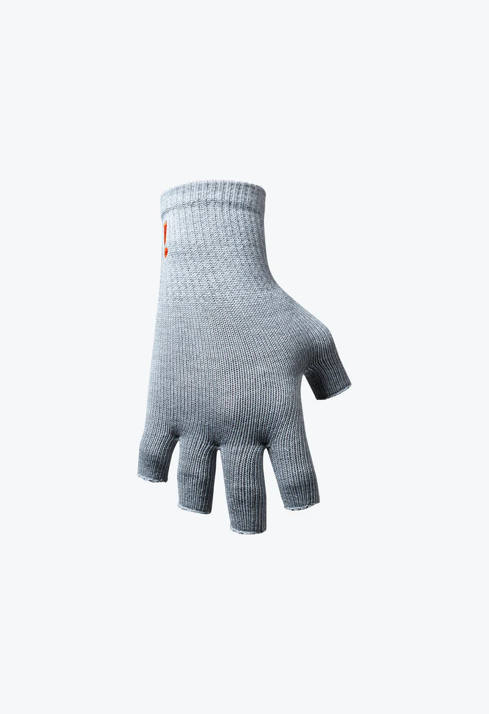 Circulation_Glove_Back_700x copy.png