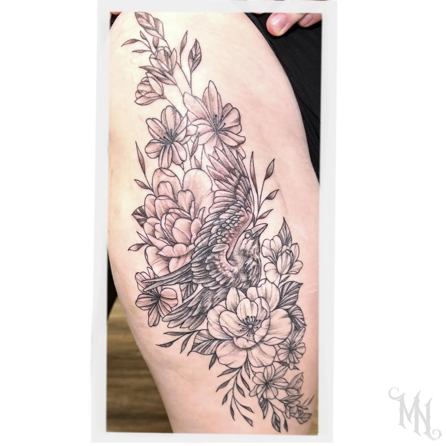 🐦&zwj;⬛Floral &amp; Bird Cover up🐦&zwj;⬛ Call or Text 905.435.7551 for Bookings and Inquiries 🐦&zwj;⬛ #floral #flower #floraltattoo #flowertattoos #crow #crowtattoo #raven #raventattoo #coverups #coveruptattoo #blackandgrey #blackandgreytattoo #ta