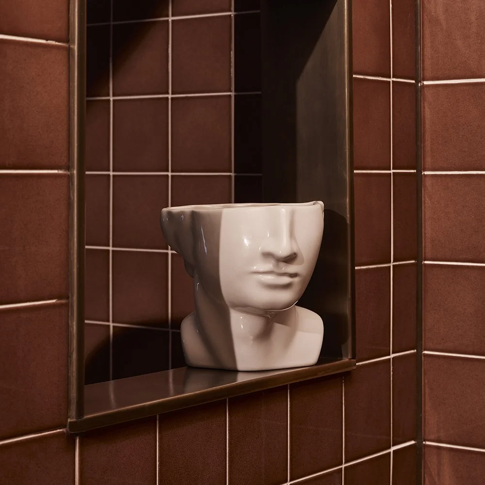 Banco Manly by Tom Mark Henry