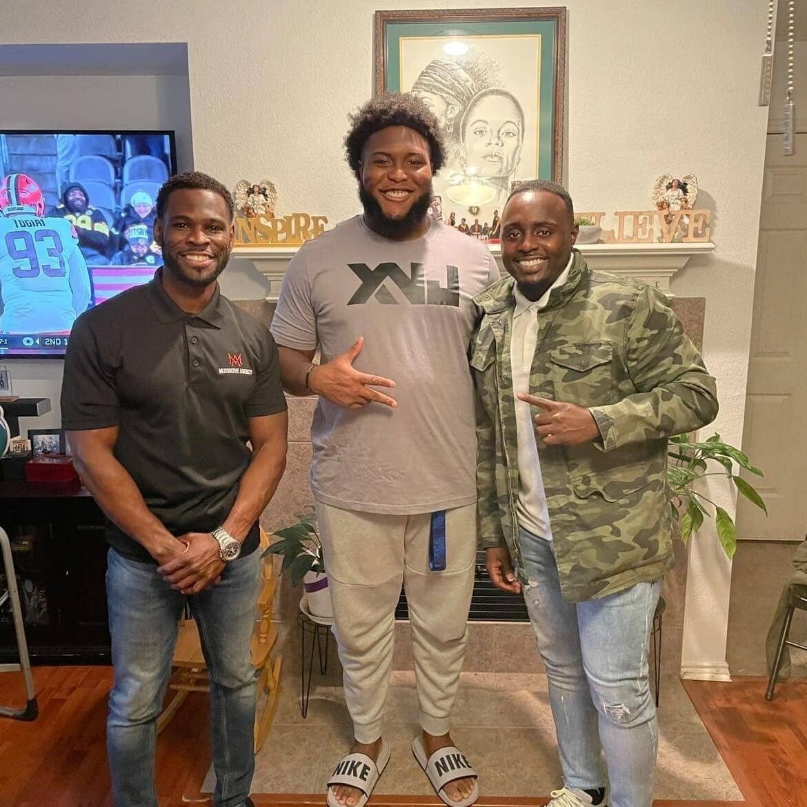 Happy to welcome Dallas very own Xavier Newman-Johnson ( @xaviernewman_ ) the #DesotoU / Baylor University alum as a new signee to Musgrove Agency. This is just the beginning my guy it&rsquo;s time to start the real work now. It&rsquo;s only up from 
