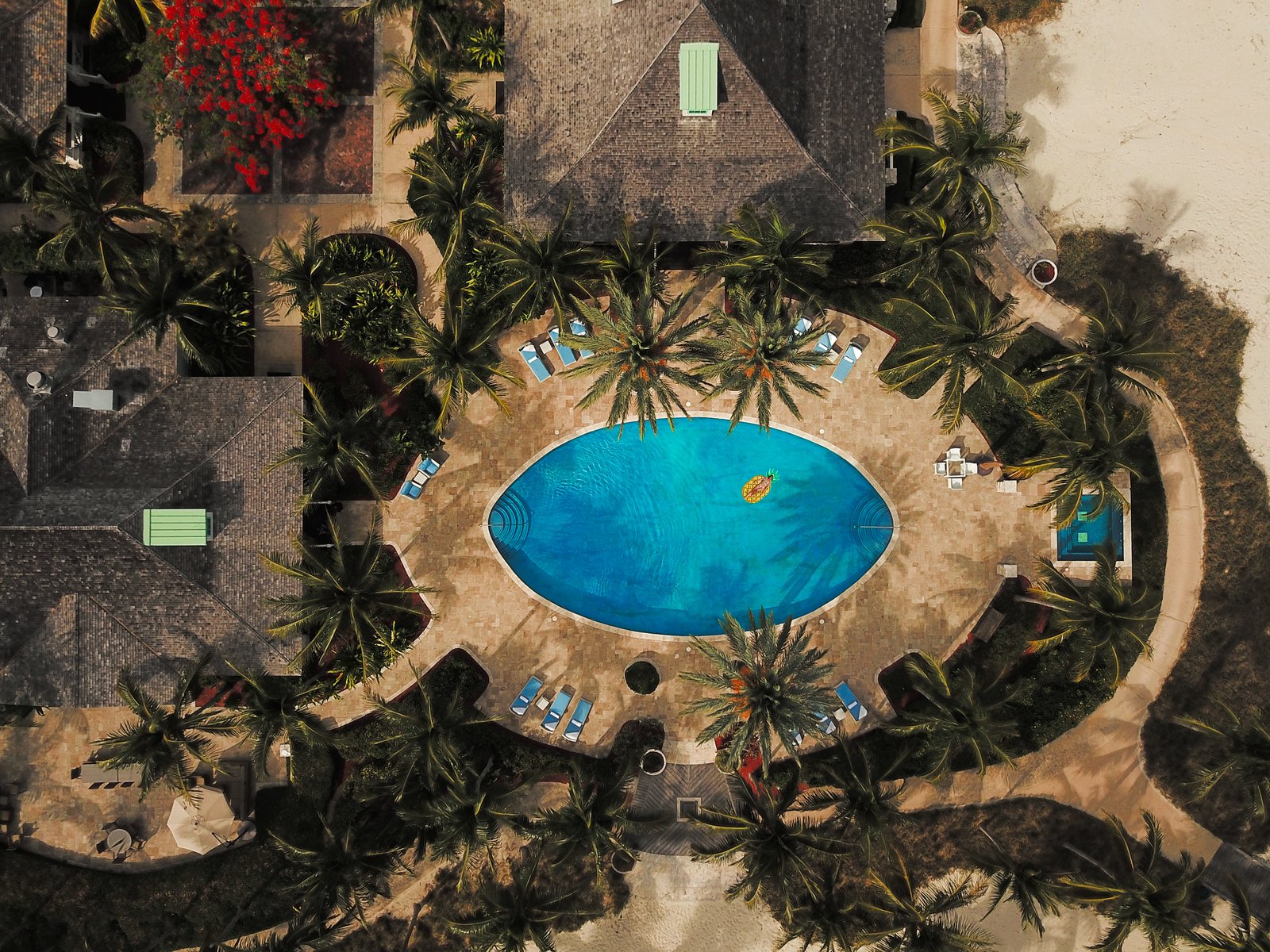 How Much Does Hotel Photography Cost? Understanding Day Rates vs. Project Pricing