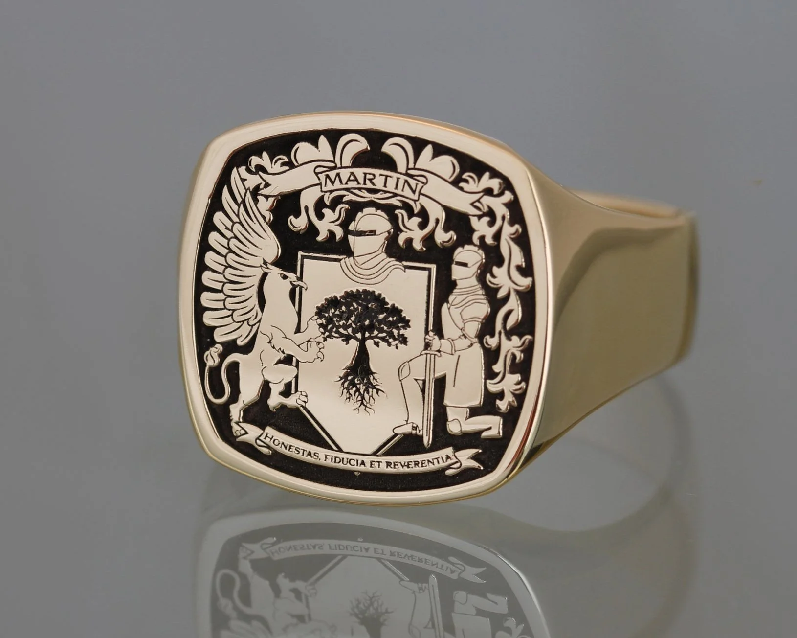 Martin Family Crest Signet Ring