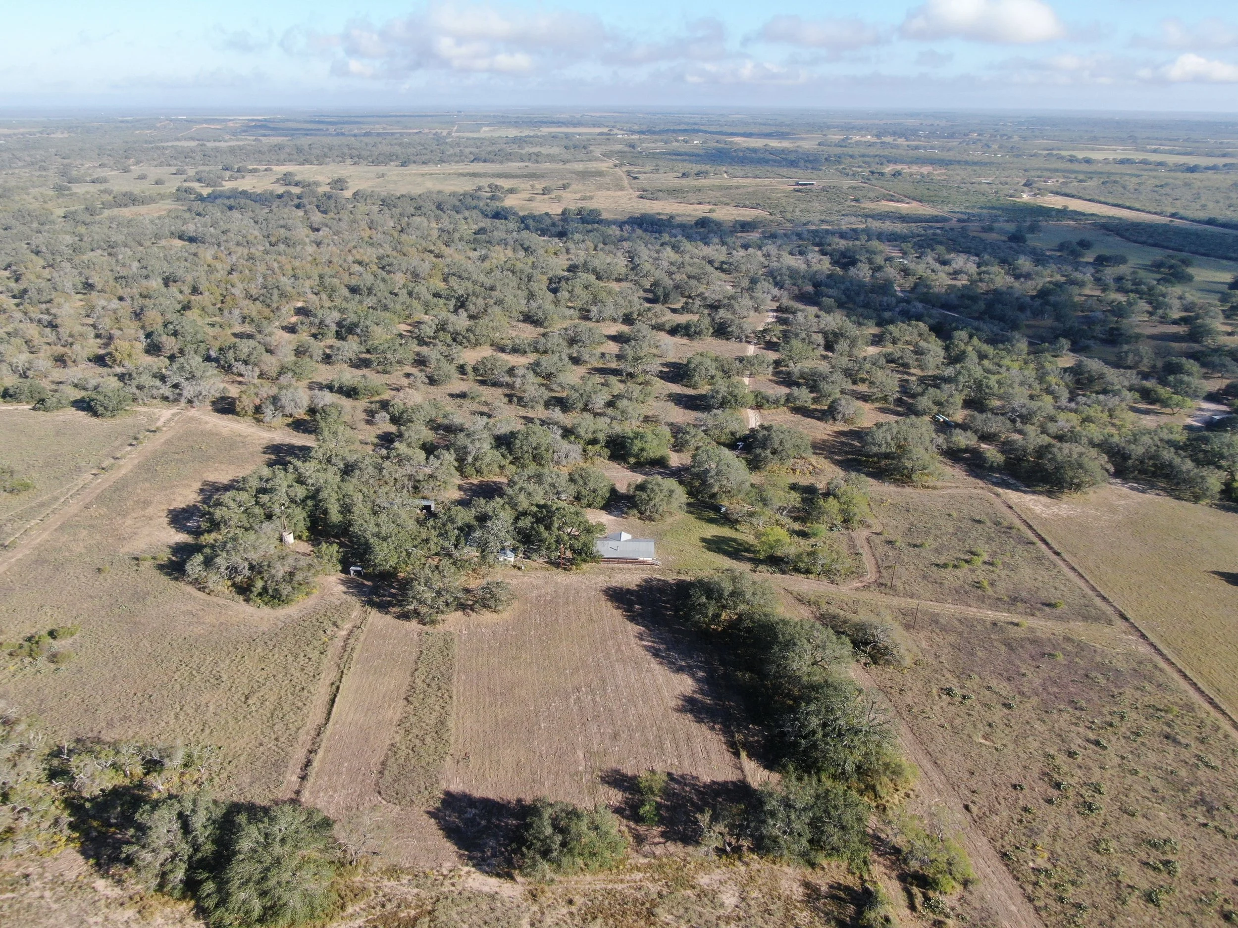 1150 CR 765 MOORE, TX 