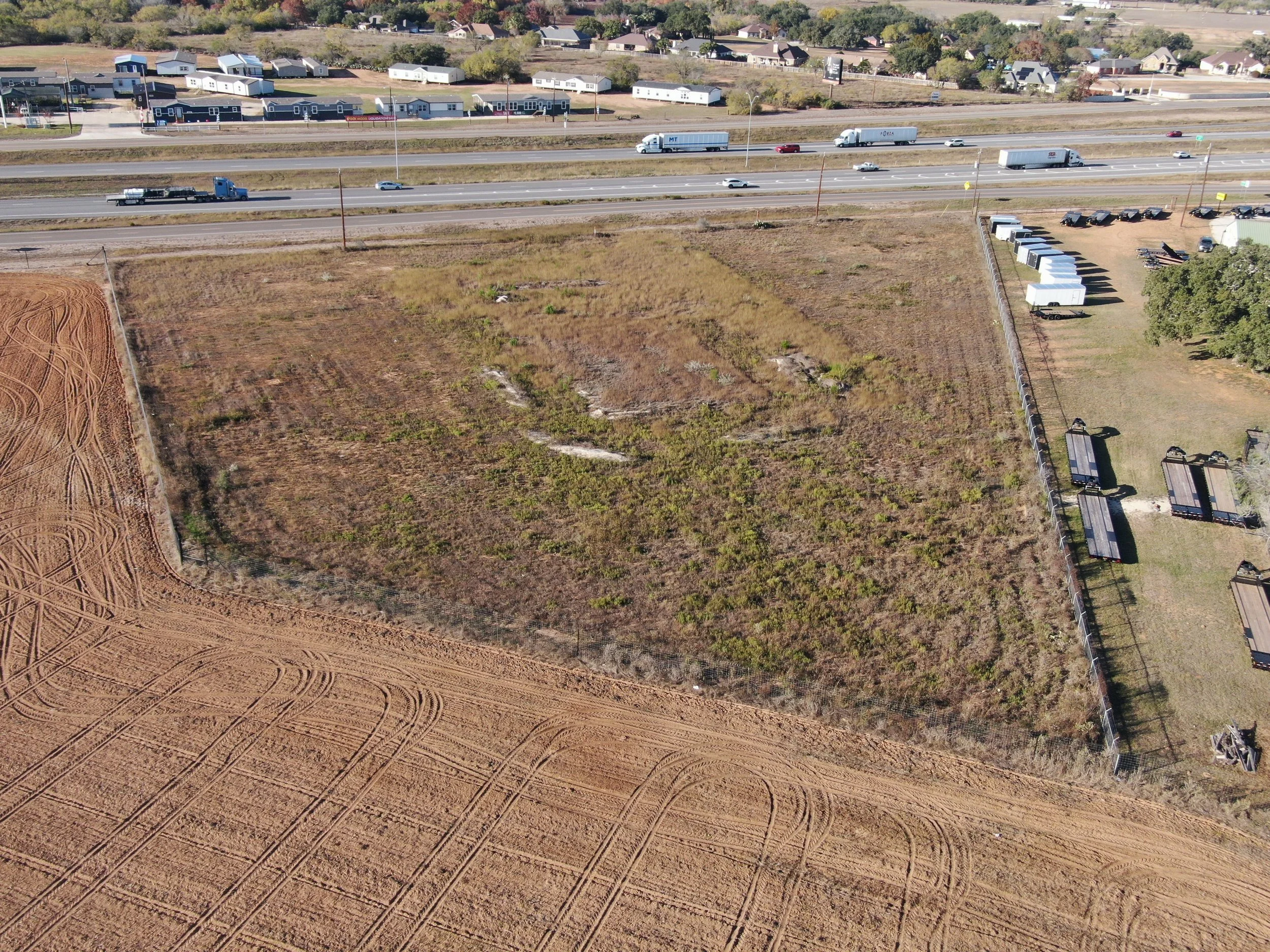 00 IH 35 Lytle, Texas 