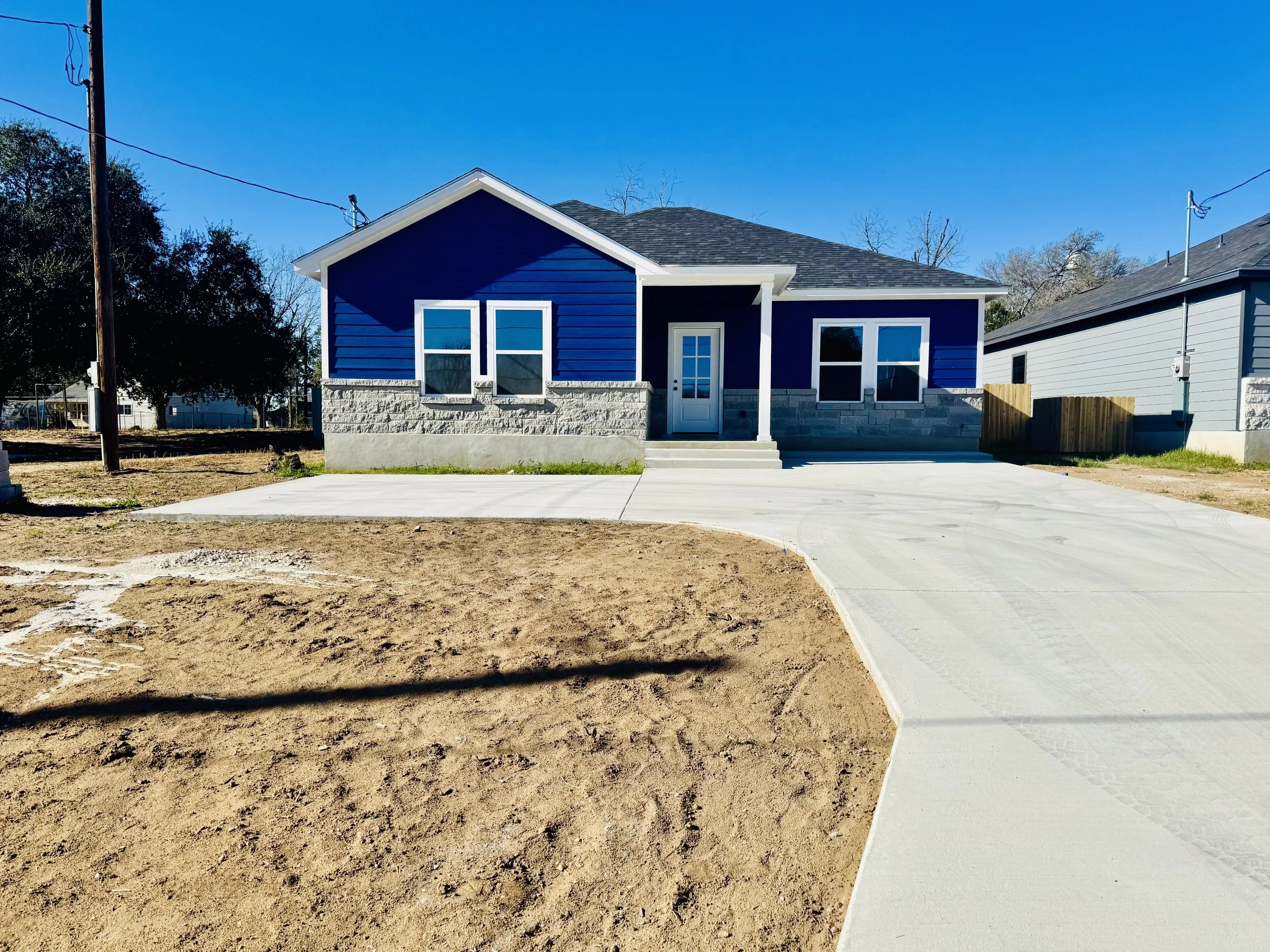 19505 Somerset Rd. Lytle, TX