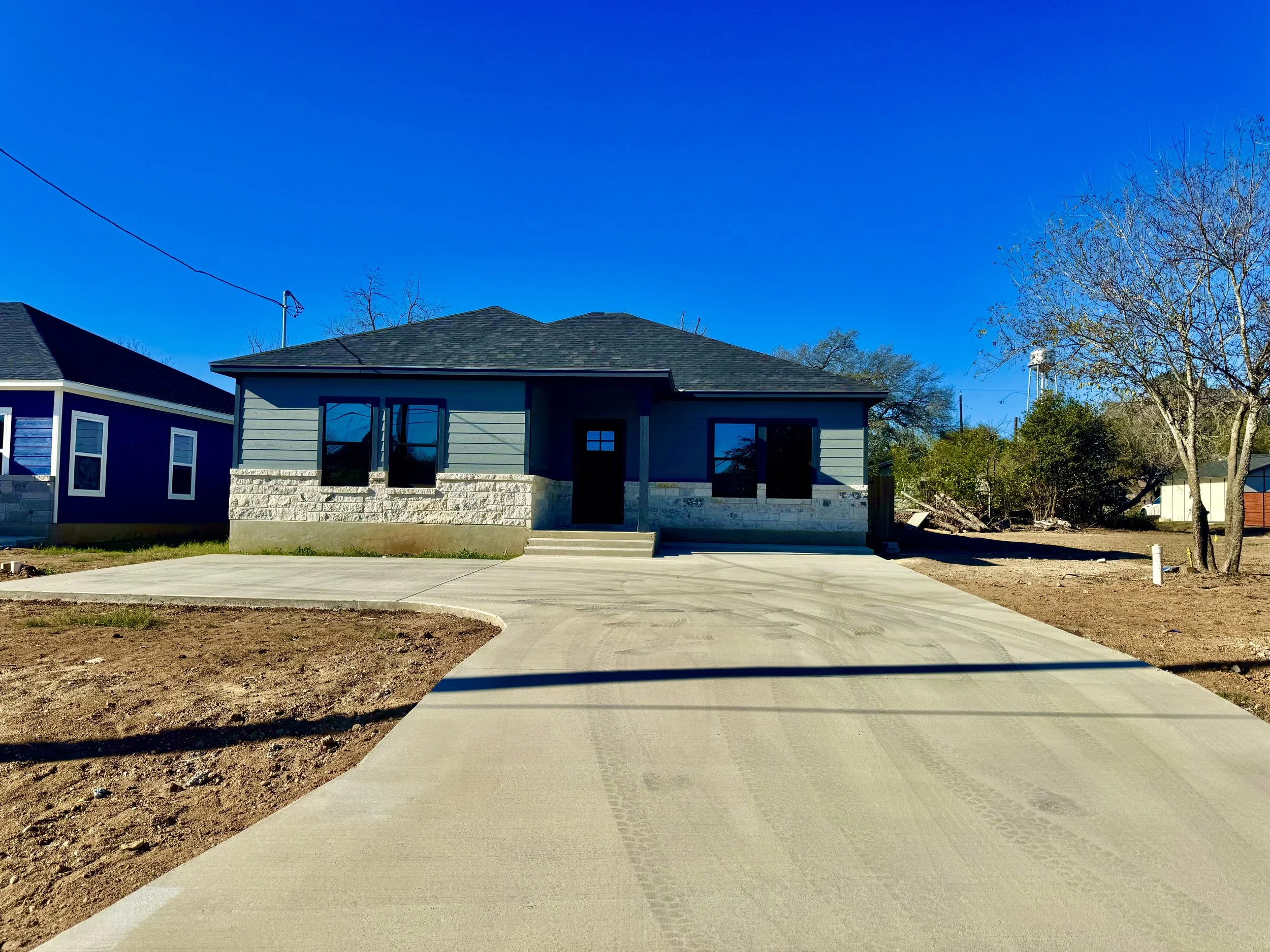 19505 Somerset Rd. Lytle, TX